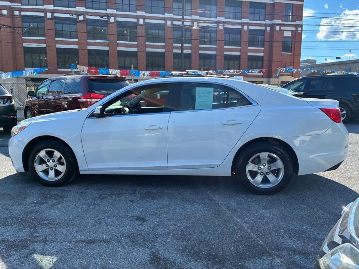 2016 WHITE CHEVROLET MALIBU LIMITED LT (1G11C5SA6GF) with an 2.5L engine, Automatic transmission, located at 117 North Cameron Street, Harrisburg, PA, 17101, (717) 963-8962, 40.267021, -76.875351 - WE FINANCE!!! MOST vehicles are available for financing. Good Credit/ Challenged Credit/ No Credit - ALL Trade-Ins Welcomed!!! APPLY ONLINE or CALL us TODAY Please call us to discuss your cash and/or financing options. Thanks for checking our inventory! We're here to help. - Photo#1