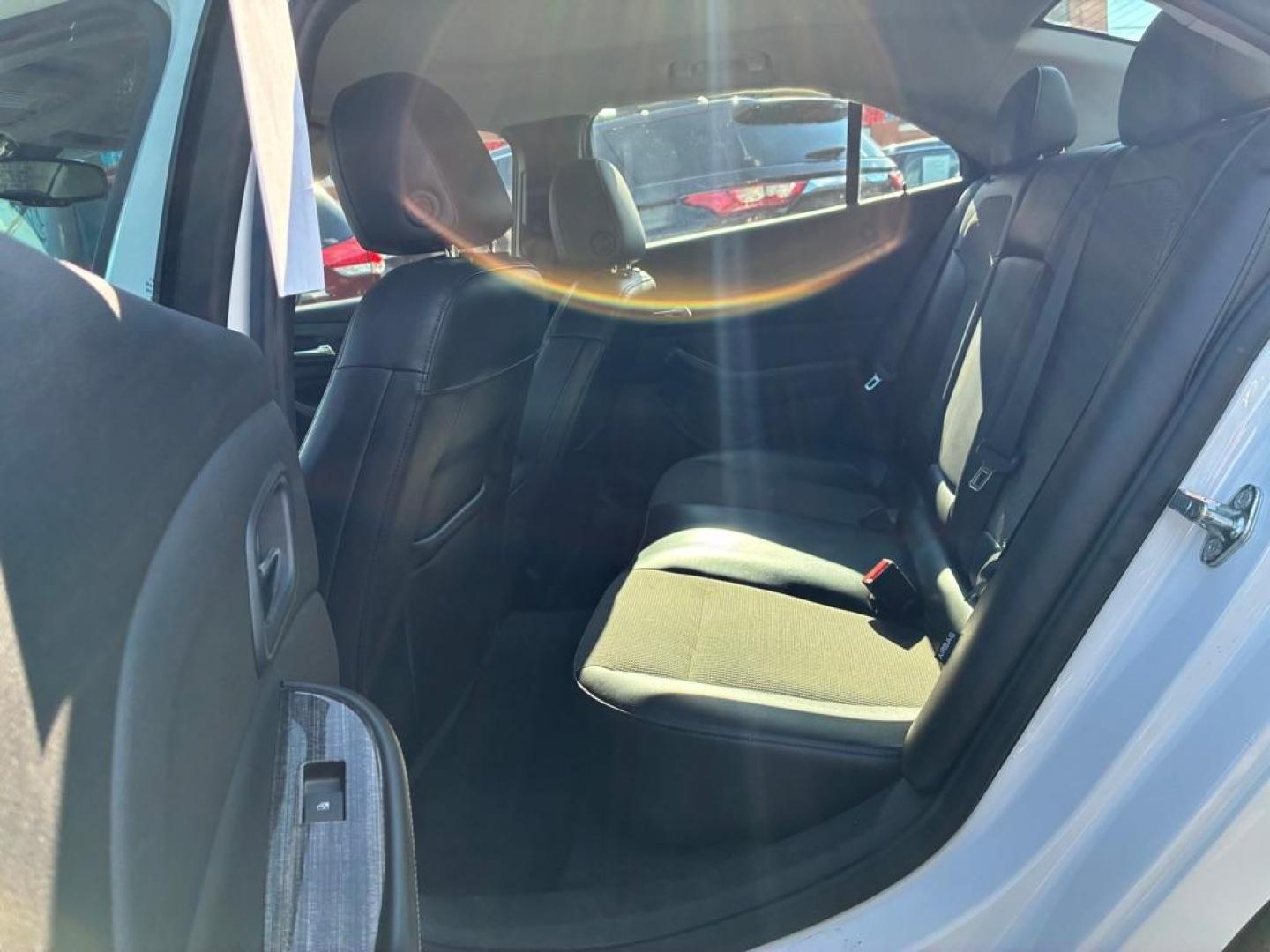 2016 WHITE CHEVROLET MALIBU LIMITED LT (1G11C5SA6GF) with an 2.5L engine, Automatic transmission, located at 117 North Cameron Street, Harrisburg, PA, 17101, (717) 963-8962, 40.267021, -76.875351 - WE FINANCE!!! MOST vehicles are available for financing. Good Credit/ Challenged Credit/ No Credit - ALL Trade-Ins Welcomed!!! APPLY ONLINE or CALL us TODAY Please call us to discuss your cash and/or financing options. Thanks for checking our inventory! We're here to help. - Photo#11