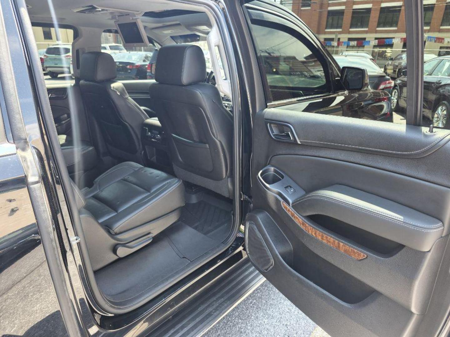 2016 BLACK CHEVROLET SUBURBAN 1500 LTZ (1GNSKJKC9GR) with an 5.3L engine, Automatic transmission, located at 117 North Cameron Street, Harrisburg, PA, 17101, (717) 963-8962, 40.267021, -76.875351 - WE FINANCE!!! MOST vehicles are available for financing. Good Credit/ Challenged Credit/ No Credit - ALL Trade-Ins Welcomed!!! APPLY ONLINE or CALL us TODAY Please call us to discuss your cash and/or financing options. Thanks for checking our inventory! We're here to help. - Photo#14