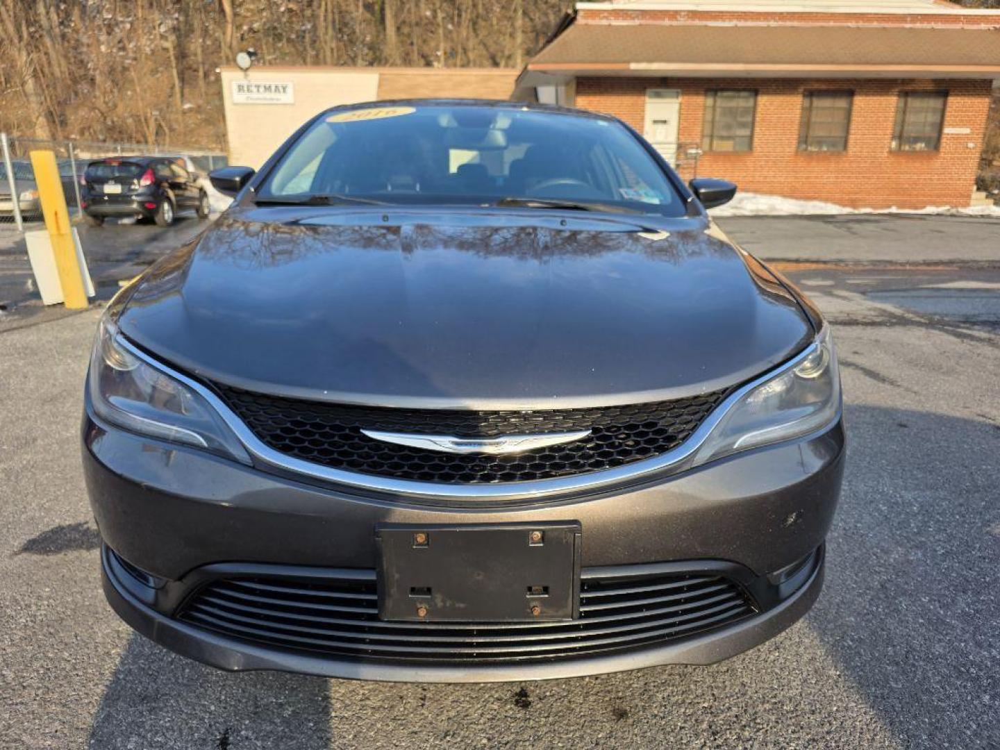 2016 GRAY CHRYSLER 200 LX (1C3CCCFB1GN) with an 2.4L engine, Automatic transmission, located at 131 N Cameron st, Harrisburg, PA, 17101, (717) 561-2926, 40.267086, -76.875374 - WE FINANCE!!! Good Credit/ Challenged Credit/ No Credit - ALL Trade-Ins Welcomed!!! APPLY ONLINE or CALL us TODAY ;) Please call us to discuss your cash and/or financing options. - Photo#7
