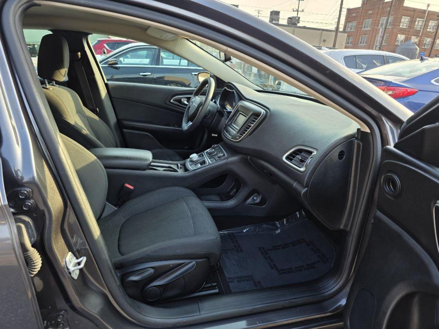 2016 GRAY CHRYSLER 200 LX (1C3CCCFB1GN) with an 2.4L engine, Automatic transmission, located at 131 N Cameron st, Harrisburg, PA, 17101, (717) 561-2926, 40.267086, -76.875374 - WE FINANCE!!! Good Credit/ Challenged Credit/ No Credit - ALL Trade-Ins Welcomed!!! APPLY ONLINE or CALL us TODAY ;) Please call us to discuss your cash and/or financing options. - Photo#8