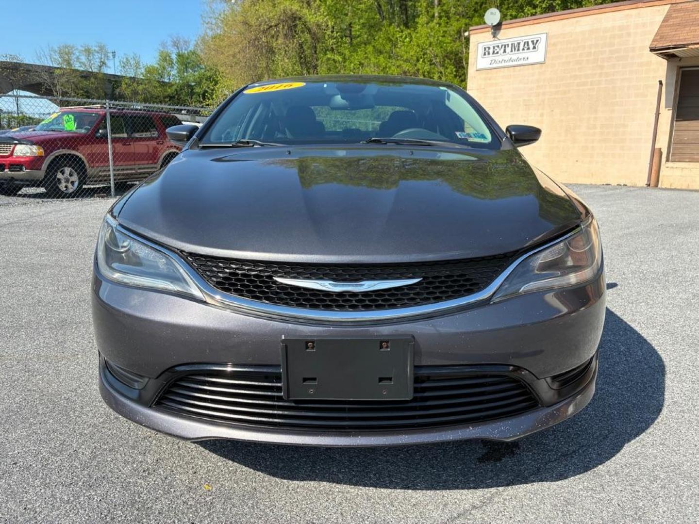 2016 GRAY CHRYSLER 200 LX (1C3CCCFB9GN) with an 2.4L engine, Automatic transmission, located at 117 North Cameron Street, Harrisburg, PA, 17101, (717) 963-8962, 40.267021, -76.875351 - Photo#7
