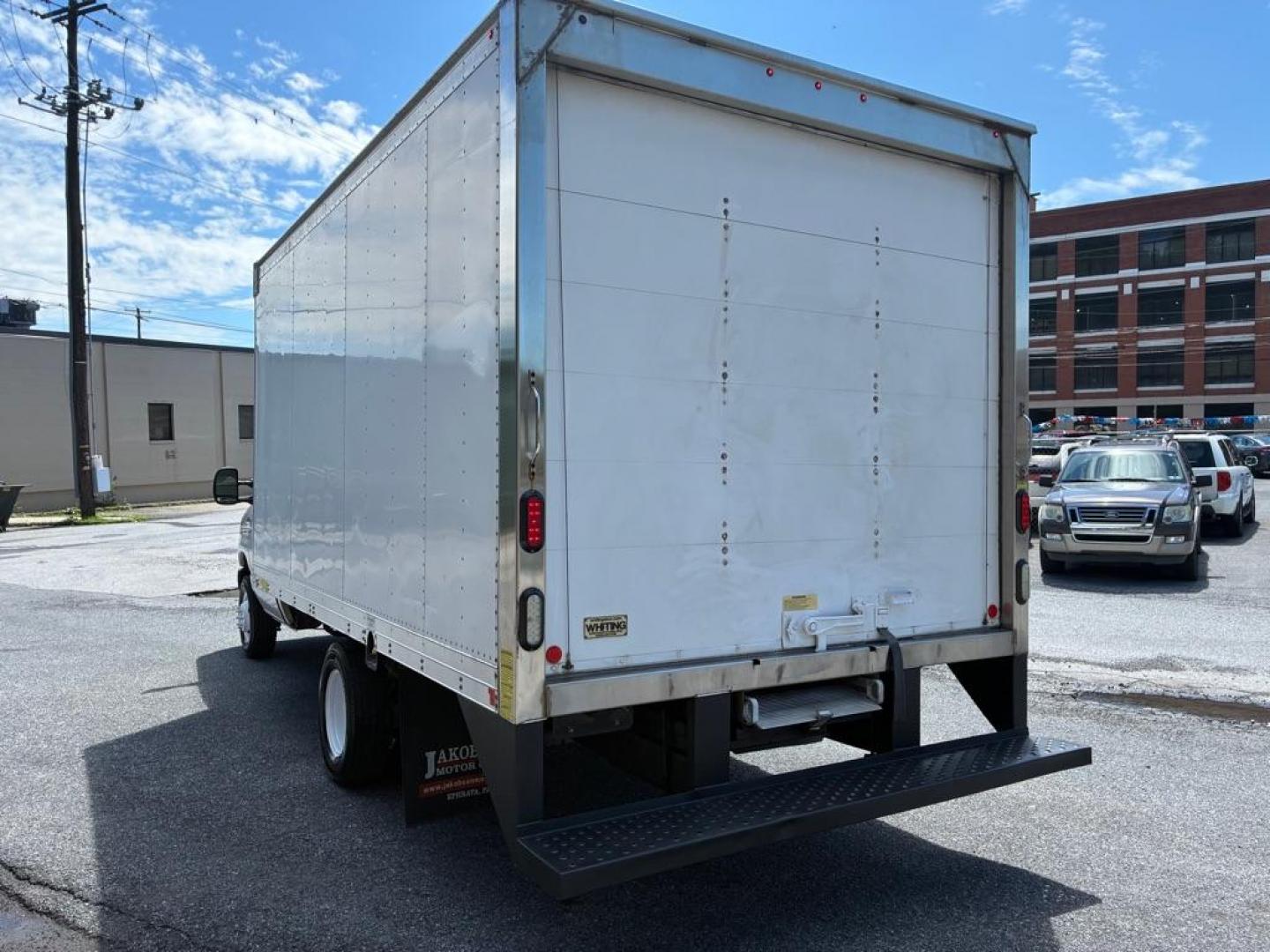 2016 WHITE FORD ECONOLINE E350 SUPER DUTY CUTAWAY VAN (1FDWE3FL6GD) with an 5.4L engine, Automatic transmission, located at 117 North Cameron Street, Harrisburg, PA, 17101, (717) 963-8962, 40.267021, -76.875351 - WE FINANCE!!! MOST vehicles are available for financing. Good Credit/ Challenged Credit/ No Credit - ALL Trade-Ins Welcomed!!! APPLY ONLINE or CALL us TODAY Please call us to discuss your cash and/or financing options. Thanks for checking our inventory! We're here to help. - Photo#2