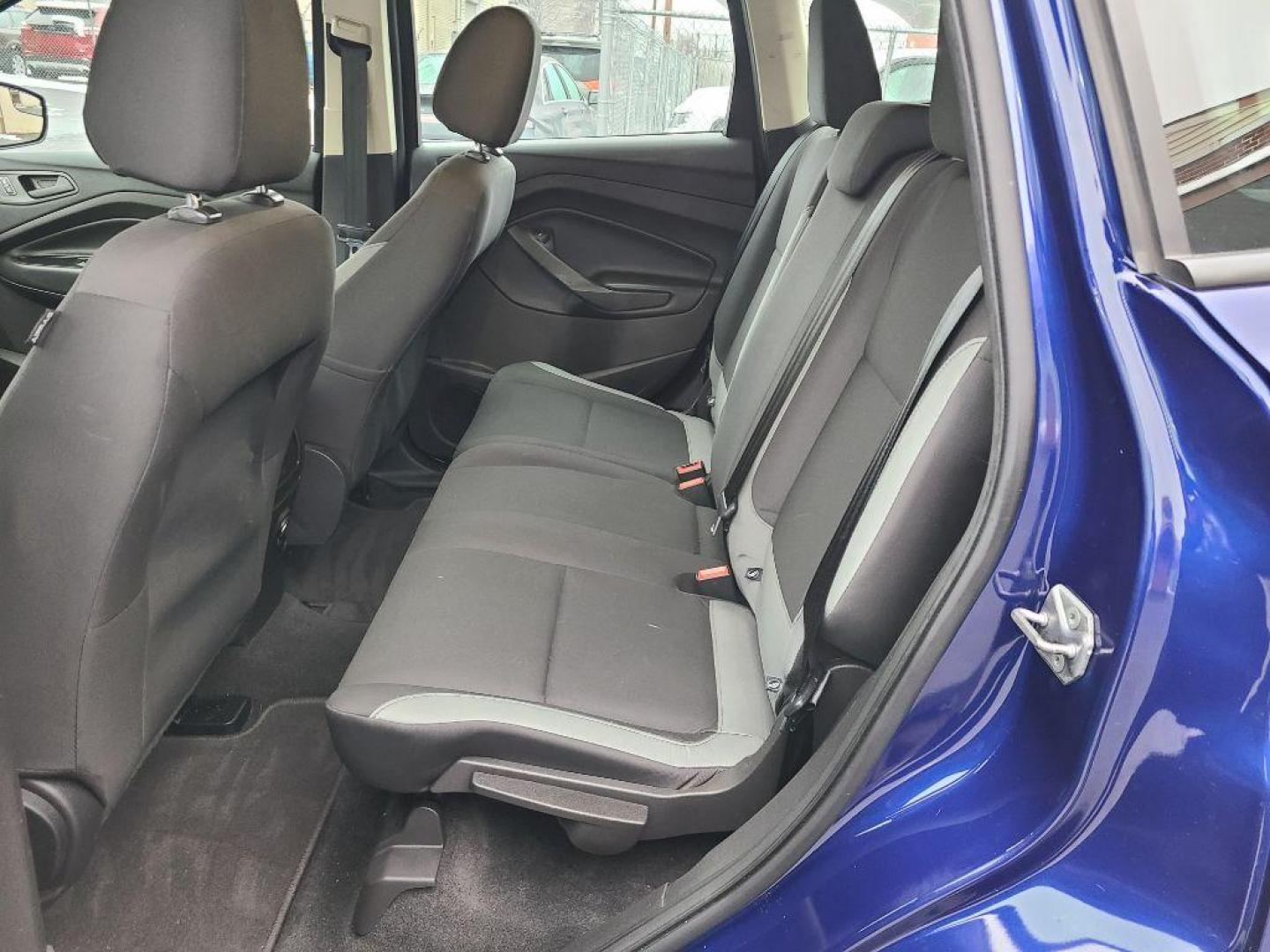 2016 BLUE FORD ESCAPE S (1FMCU0F73GU) with an 2.5L engine, Automatic transmission, located at 117 North Cameron Street, Harrisburg, PA, 17101, (717) 963-8962, 40.267021, -76.875351 - WE FINANCE!!! Good Credit/ Bad Credit/ No Credit - ALL Trade-Ins Welcomed!!! ***Guaranteed Credit Approval*** APPLY ONLINE or CALL us TODAY ;) Internet Prices and Marketplace Prices are SPECIAL discounted ***CASH DEALS*** Retail Prices are higher. Please call us to discuss your cash and finan - Photo#11