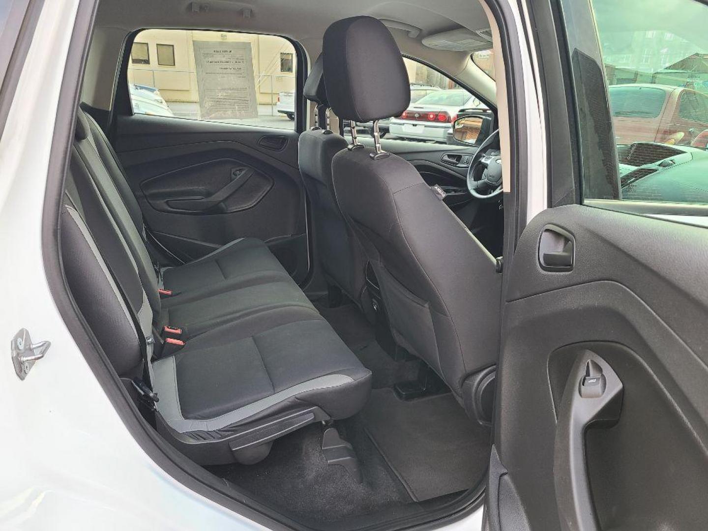 2016 WHITE FORD ESCAPE S (1FMCU0F78GU) with an 2.5L engine, Automatic transmission, located at 117 North Cameron Street, Harrisburg, PA, 17101, (717) 963-8962, 40.267021, -76.875351 - WE FINANCE!!! Good Credit/ Bad Credit/ No Credit - ALL Trade-Ins Welcomed!!! ***Guaranteed Credit Approval*** APPLY ONLINE or CALL us TODAY ;) Internet Prices and Marketplace Prices are SPECIAL discounted ***CASH DEALS*** Retail Prices are higher. Please call us to discuss your cash and finan - Photo#10