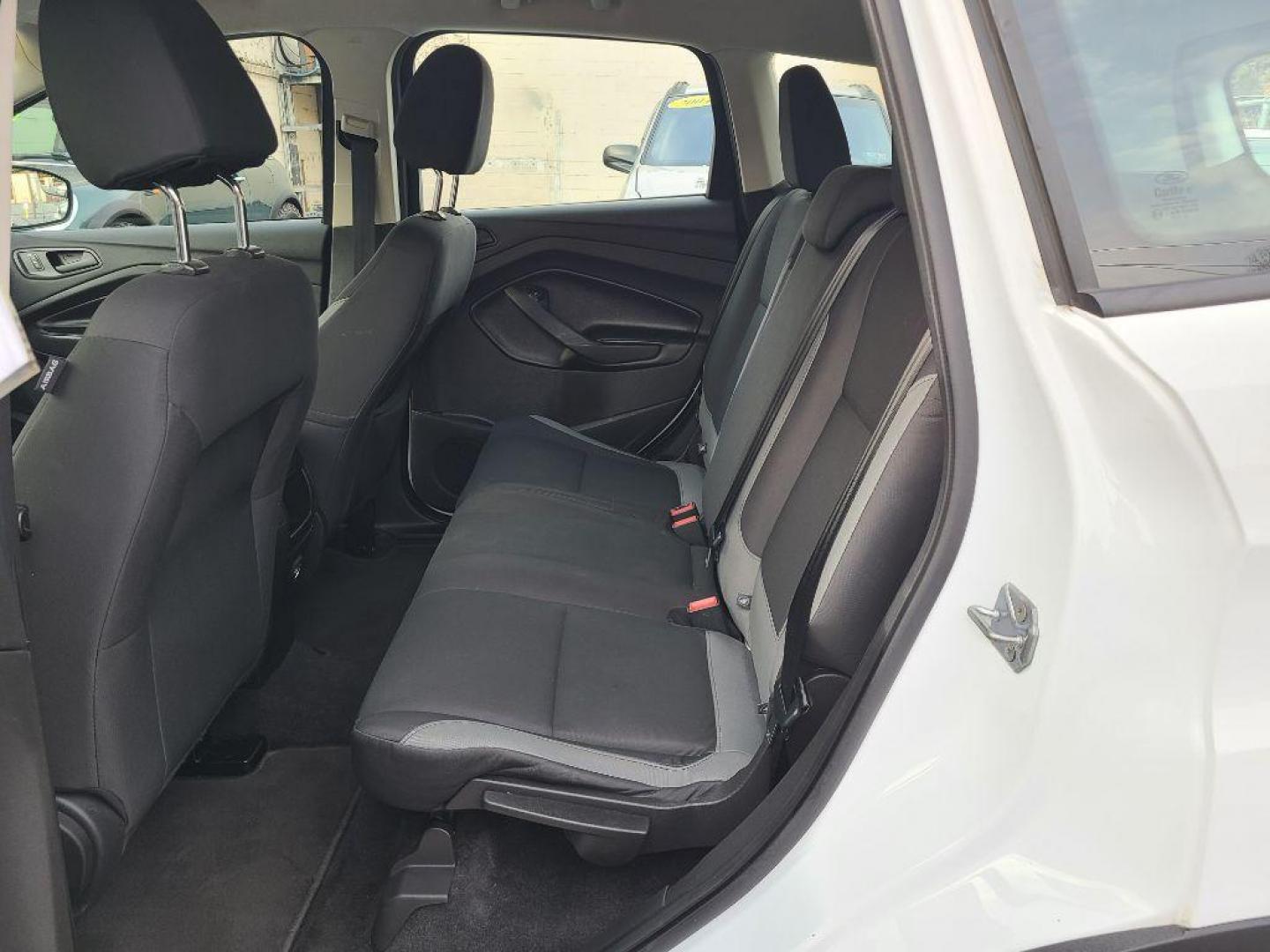 2016 WHITE FORD ESCAPE S (1FMCU0F78GU) with an 2.5L engine, Automatic transmission, located at 117 North Cameron Street, Harrisburg, PA, 17101, (717) 963-8962, 40.267021, -76.875351 - WE FINANCE!!! Good Credit/ Bad Credit/ No Credit - ALL Trade-Ins Welcomed!!! ***Guaranteed Credit Approval*** APPLY ONLINE or CALL us TODAY ;) Internet Prices and Marketplace Prices are SPECIAL discounted ***CASH DEALS*** Retail Prices are higher. Please call us to discuss your cash and finan - Photo#12