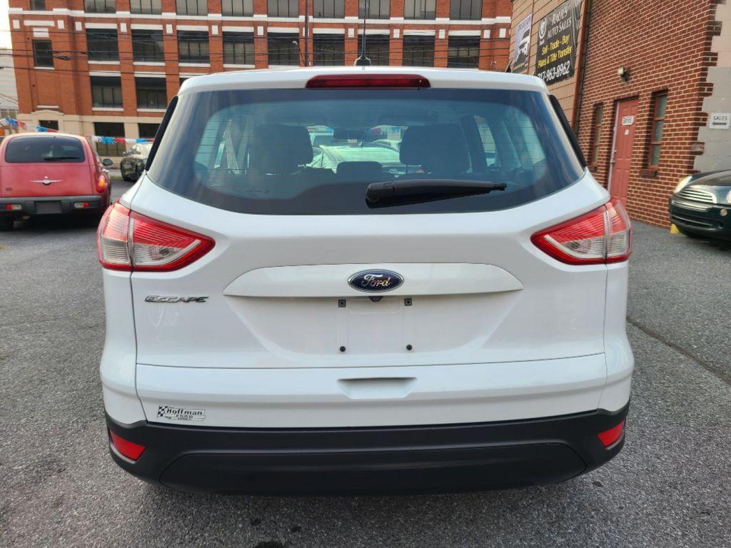 2016 WHITE FORD ESCAPE S (1FMCU0F78GU) with an 2.5L engine, Automatic transmission, located at 117 North Cameron Street, Harrisburg, PA, 17101, (717) 963-8962, 40.267021, -76.875351 - WE FINANCE!!! Good Credit/ Bad Credit/ No Credit - ALL Trade-Ins Welcomed!!! ***Guaranteed Credit Approval*** APPLY ONLINE or CALL us TODAY ;) Internet Prices and Marketplace Prices are SPECIAL discounted ***CASH DEALS*** Retail Prices are higher. Please call us to discuss your cash and finan - Photo#3