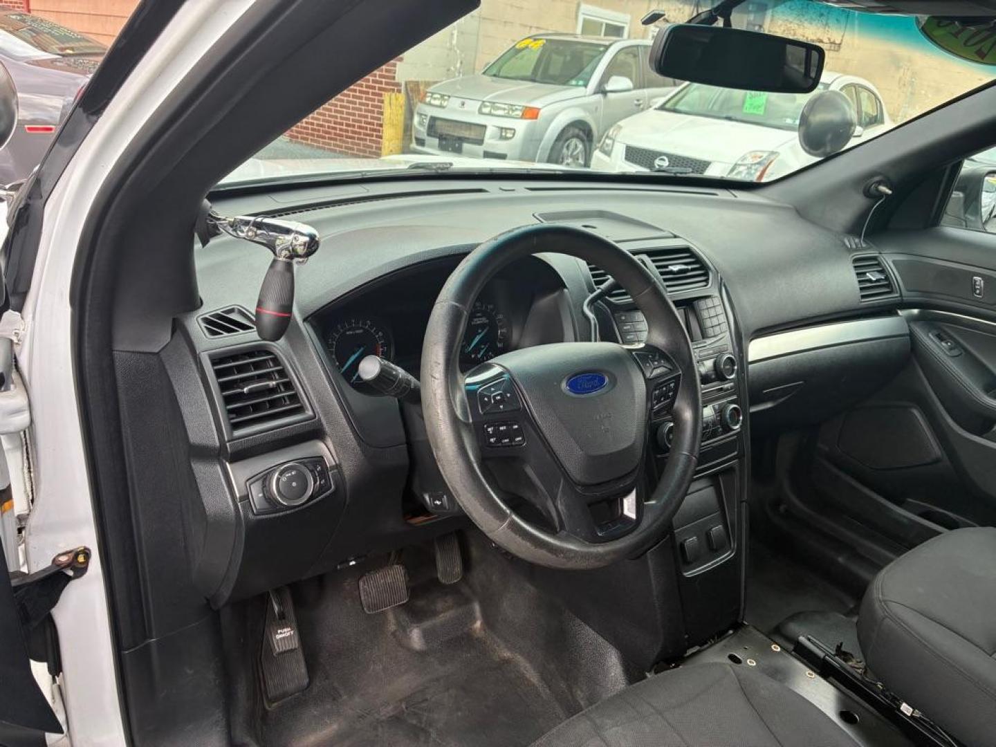 2016 WHITE FORD EXPLORER POLICE INTERCEPTOR (1FM5K8AR3GG) with an 3.7L engine, Automatic transmission, located at 117 North Cameron Street, Harrisburg, PA, 17101, (717) 963-8962, 40.267021, -76.875351 - WE FINANCE!!! Good Credit/ Challenged Credit/ No Credit - ALL Trade-Ins Welcomed!!! APPLY ONLINE or CALL us TODAY ;) Please call us to discuss your cash and/or financing options. - Photo#13