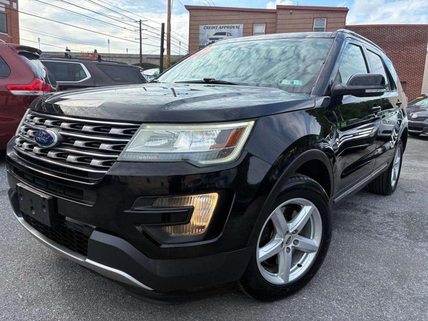 2016 BLACK FORD EXPLORER XLT (1FM5K8D83GG) with an 3.5L engine, Automatic transmission, located at 117 North Cameron Street, Harrisburg, PA, 17101, (717) 963-8962, 40.267021, -76.875351 - WE FINANCE!!! MOST vehicles are available for financing. Good Credit/ Challenged Credit/ No Credit - ALL Trade-Ins Welcomed!!! APPLY ONLINE or CALL us TODAY Please call us to discuss your cash and/or financing options. Thanks for checking our inventory! We're here to help.- Photo#0