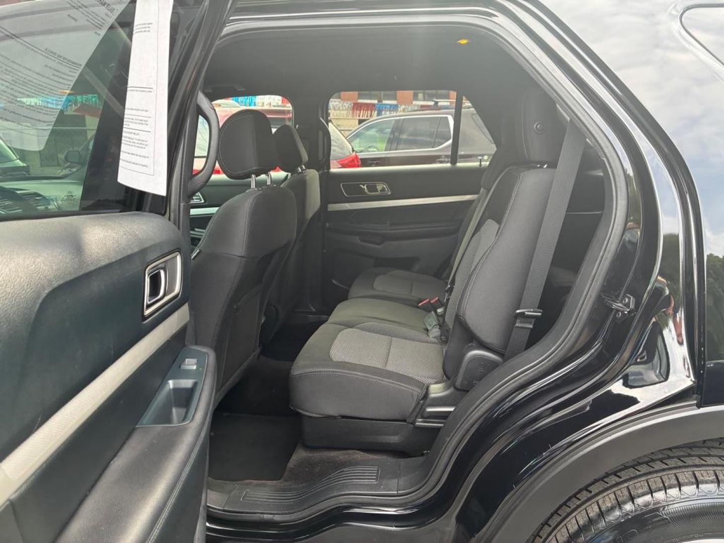 2016 BLACK FORD EXPLORER XLT (1FM5K8D83GG) with an 3.5L engine, Automatic transmission, located at 117 North Cameron Street, Harrisburg, PA, 17101, (717) 963-8962, 40.267021, -76.875351 - WE FINANCE!!! MOST vehicles are available for financing. Good Credit/ Challenged Credit/ No Credit - ALL Trade-Ins Welcomed!!! APPLY ONLINE or CALL us TODAY Please call us to discuss your cash and/or financing options. Thanks for checking our inventory! We're here to help.- Photo#12
