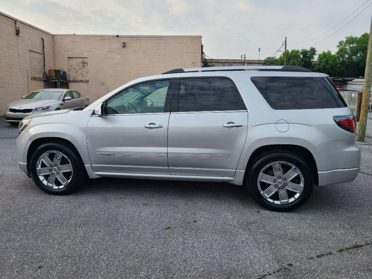 2016 SILVER GMC ACADIA DENALI (1GKKVTKD6GJ) with an 3.6L engine, Automatic transmission, located at 117 North Cameron Street, Harrisburg, PA, 17101, (717) 963-8962, 40.267021, -76.875351 - WE FINANCE!!! Good Credit/ Bad Credit/ No Credit - ALL Trade-Ins Welcomed!!! ***Guaranteed Credit Approval*** APPLY ONLINE or CALL us TODAY ;) Internet Prices and Marketplace Prices are SPECIAL discounted ***CASH DEALS*** Retail Prices are higher. Please call us to discuss your cash and finan - Photo#1