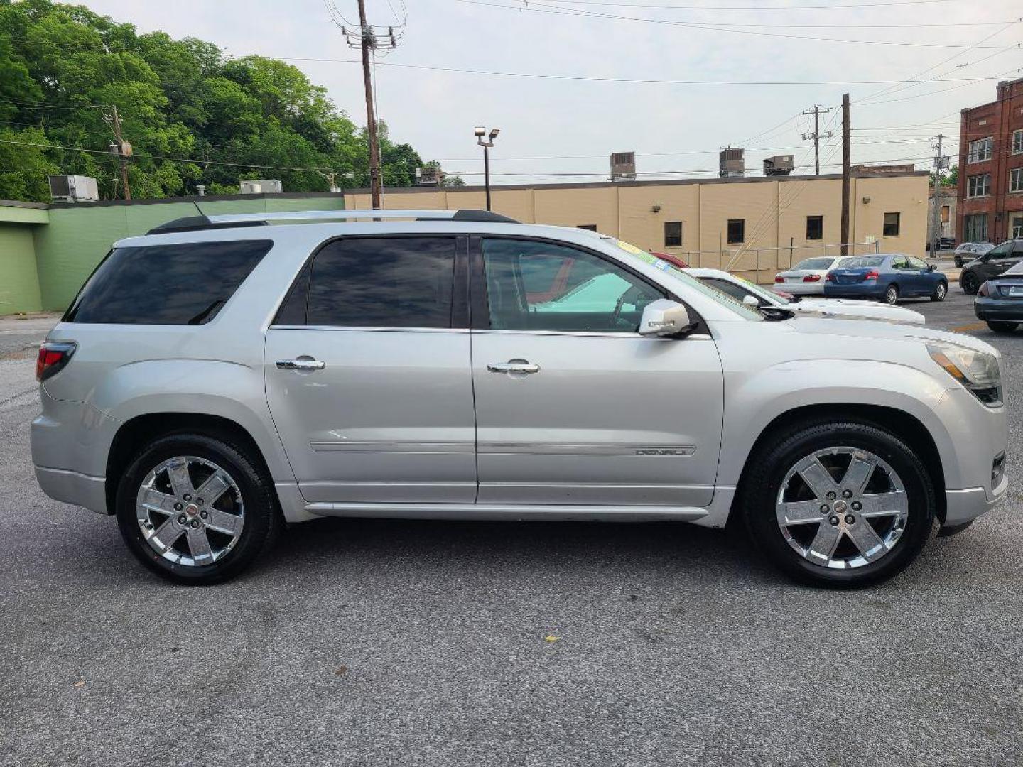 2016 SILVER GMC ACADIA DENALI (1GKKVTKD6GJ) with an 3.6L engine, Automatic transmission, located at 117 North Cameron Street, Harrisburg, PA, 17101, (717) 963-8962, 40.267021, -76.875351 - WE FINANCE!!! Good Credit/ Bad Credit/ No Credit - ALL Trade-Ins Welcomed!!! ***Guaranteed Credit Approval*** APPLY ONLINE or CALL us TODAY ;) Internet Prices and Marketplace Prices are SPECIAL discounted ***CASH DEALS*** Retail Prices are higher. Please call us to discuss your cash and finan - Photo#3