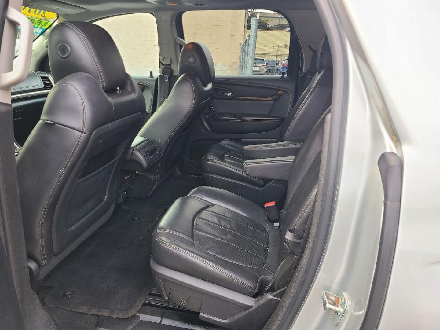 2016 SILVER GMC ACADIA DENALI (1GKKVTKD6GJ) with an 3.6L engine, Automatic transmission, located at 117 North Cameron Street, Harrisburg, PA, 17101, (717) 963-8962, 40.267021, -76.875351 - WE FINANCE!!! Good Credit/ Bad Credit/ No Credit - ALL Trade-Ins Welcomed!!! ***Guaranteed Credit Approval*** APPLY ONLINE or CALL us TODAY ;) Internet Prices and Marketplace Prices are SPECIAL discounted ***CASH DEALS*** Retail Prices are higher. Please call us to discuss your cash and finan - Photo#14