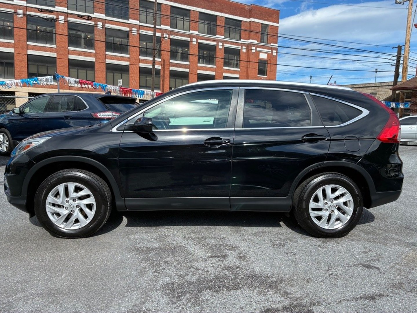 2016 BLACK HONDA CR-V EXL (2HKRM4H70GH) with an 2.4L engine, Continuously Variable transmission, located at 117 North Cameron Street, Harrisburg, PA, 17101, (717) 963-8962, 40.267021, -76.875351 - WE FINANCE!!! MOST vehicles are available for financing. Good Credit/ Challenged Credit/ No Credit - ALL Trade-Ins Welcomed!!! APPLY ONLINE or CALL us TODAY Please call us to discuss your cash and/or financing options. Thanks for checking our inventory! We're here to help.- Photo#1