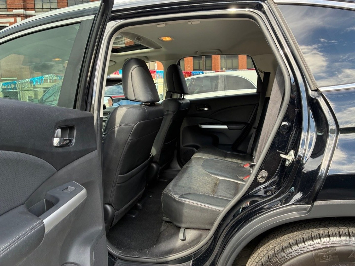 2016 BLACK HONDA CR-V EXL (2HKRM4H70GH) with an 2.4L engine, Continuously Variable transmission, located at 117 North Cameron Street, Harrisburg, PA, 17101, (717) 963-8962, 40.267021, -76.875351 - WE FINANCE!!! MOST vehicles are available for financing. Good Credit/ Challenged Credit/ No Credit - ALL Trade-Ins Welcomed!!! APPLY ONLINE or CALL us TODAY Please call us to discuss your cash and/or financing options. Thanks for checking our inventory! We're here to help.- Photo#11