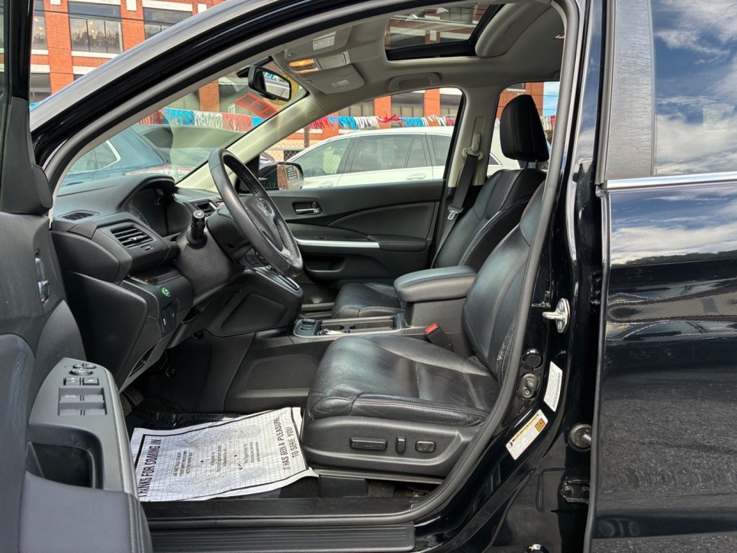 2016 BLACK HONDA CR-V EXL (2HKRM4H70GH) with an 2.4L engine, Continuously Variable transmission, located at 117 North Cameron Street, Harrisburg, PA, 17101, (717) 963-8962, 40.267021, -76.875351 - WE FINANCE!!! MOST vehicles are available for financing. Good Credit/ Challenged Credit/ No Credit - ALL Trade-Ins Welcomed!!! APPLY ONLINE or CALL us TODAY Please call us to discuss your cash and/or financing options. Thanks for checking our inventory! We're here to help.- Photo#13