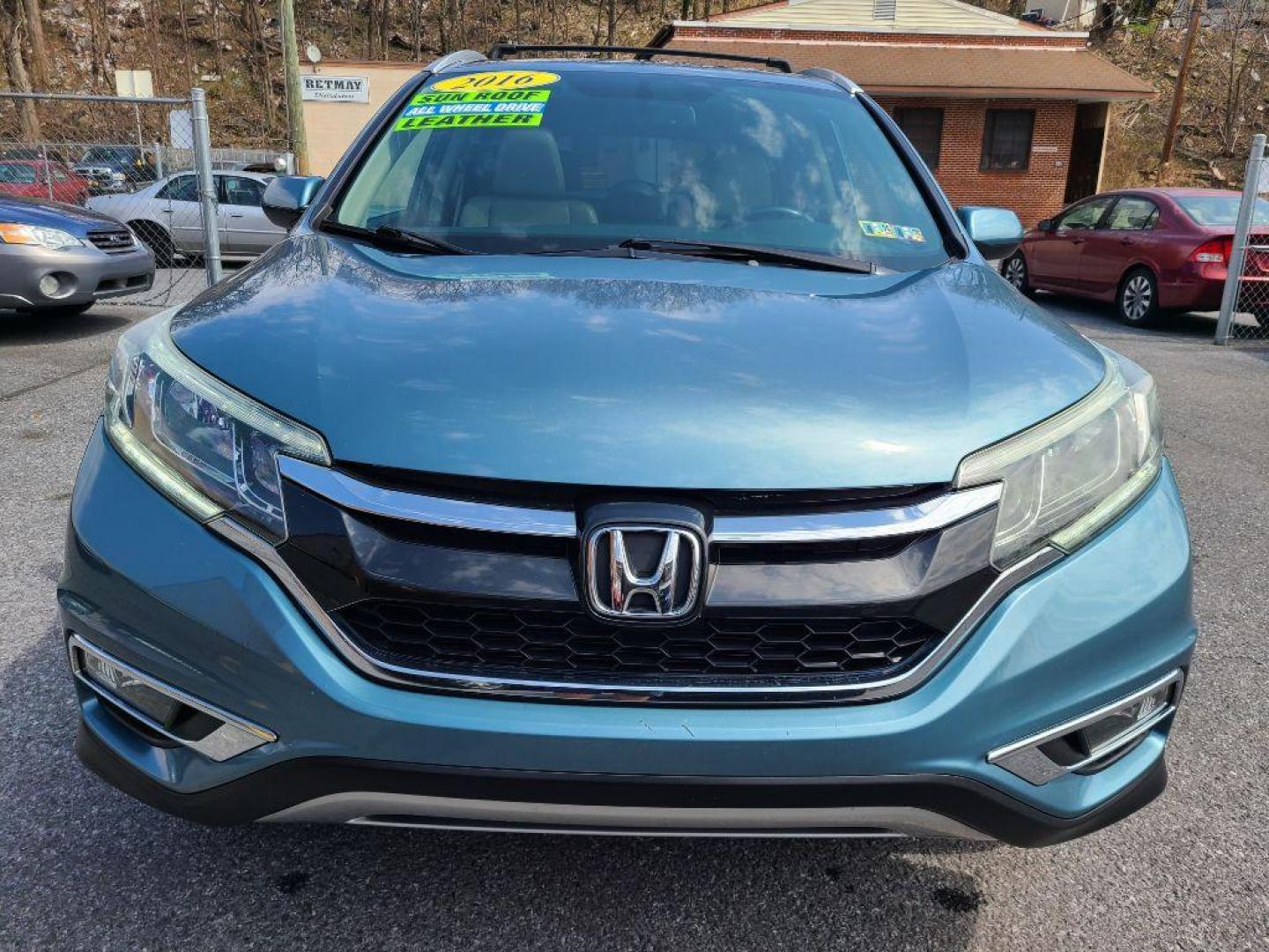 2016 BLUE HONDA CR-V EXL (2HKRM4H78GH) with an 2.4L engine, Continuously Variable transmission, located at 7981 Paxton Street, Harrisburg, PA, 17111, (717) 561-2926, 40.261490, -76.749229 - WE FINANCE!!! Good Credit/ Bad Credit/ No Credit - ALL Trade-Ins Welcomed!!! ***Guaranteed Credit Approval*** APPLY ONLINE or CALL us TODAY ;) Internet Prices and Marketplace Prices are SPECIAL discounted ***CASH DEALS*** Retail Prices are higher. Please call us to discuss your cash and finan - Photo#16
