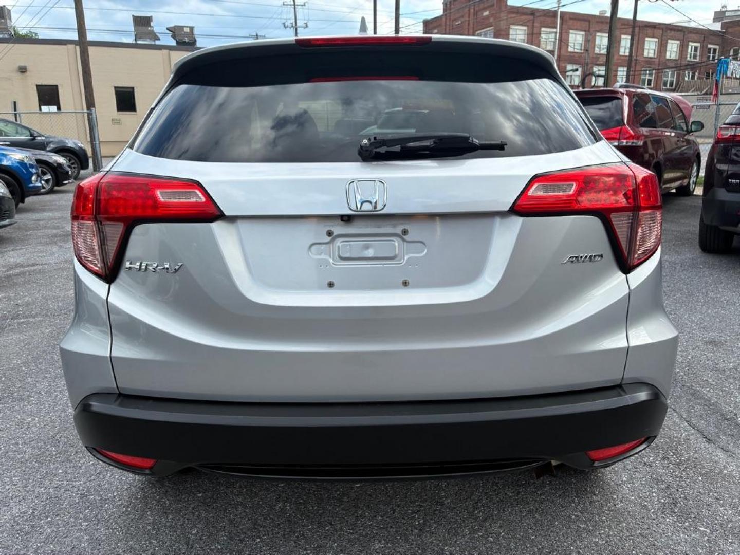 2016 SILVER HONDA HR-V EX (3CZRU6H59GM) with an 1.8L engine, Continuously Variable transmission, located at 117 North Cameron Street, Harrisburg, PA, 17101, (717) 963-8962, 40.267021, -76.875351 - WE FINANCE!!! MOST vehicles are available for financing. Good Credit/ Challenged Credit/ No Credit - ALL Trade-Ins Welcomed!!! APPLY ONLINE or CALL us TODAY Please call us to discuss your cash and/or financing options. Thanks for checking our inventory! We're here to help. - Photo#3