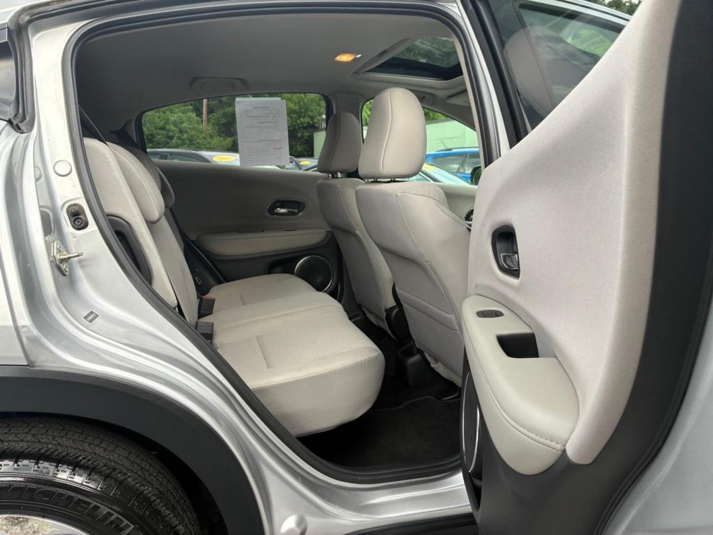 2016 SILVER HONDA HR-V EX (3CZRU6H59GM) with an 1.8L engine, Continuously Variable transmission, located at 117 North Cameron Street, Harrisburg, PA, 17101, (717) 963-8962, 40.267021, -76.875351 - WE FINANCE!!! MOST vehicles are available for financing. Good Credit/ Challenged Credit/ No Credit - ALL Trade-Ins Welcomed!!! APPLY ONLINE or CALL us TODAY Please call us to discuss your cash and/or financing options. Thanks for checking our inventory! We're here to help. - Photo#9