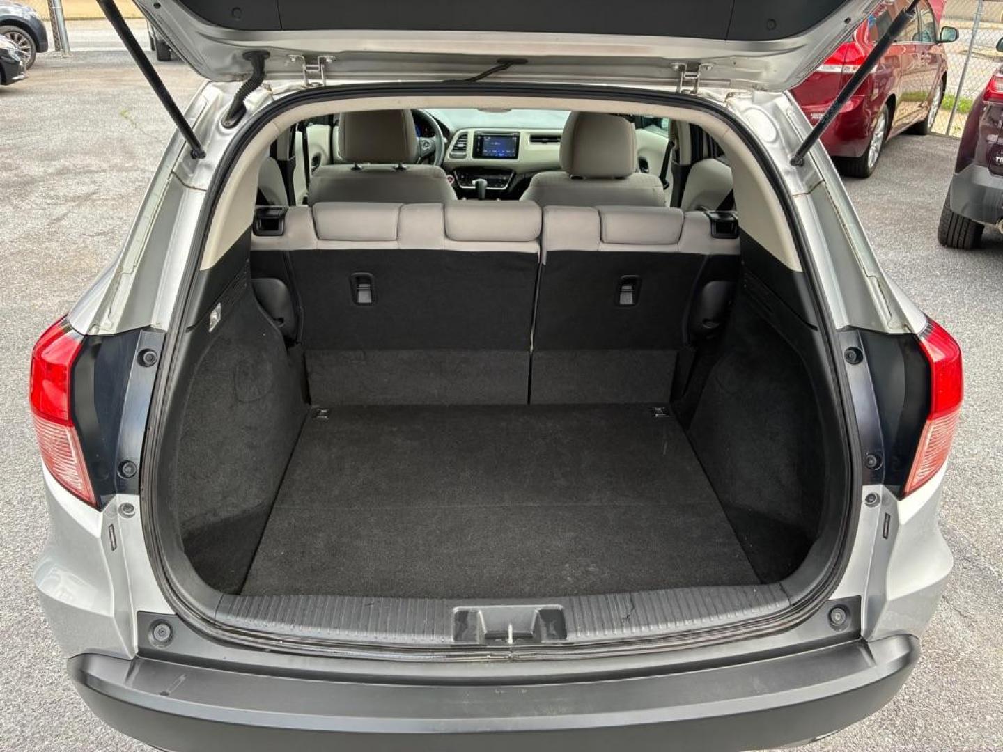 2016 SILVER HONDA HR-V EX (3CZRU6H59GM) with an 1.8L engine, Continuously Variable transmission, located at 117 North Cameron Street, Harrisburg, PA, 17101, (717) 963-8962, 40.267021, -76.875351 - WE FINANCE!!! MOST vehicles are available for financing. Good Credit/ Challenged Credit/ No Credit - ALL Trade-Ins Welcomed!!! APPLY ONLINE or CALL us TODAY Please call us to discuss your cash and/or financing options. Thanks for checking our inventory! We're here to help. - Photo#10