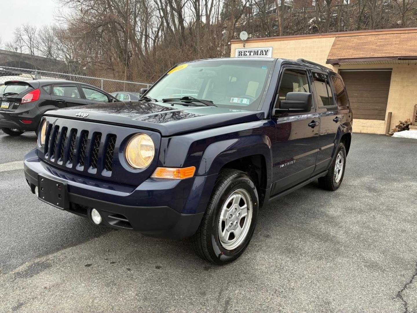 2016 BLUE JEEP PATRIOT SPORT (1C4NJRBB7GD) with an 2.4L engine, Continuously Variable transmission, located at 117 North Cameron Street, Harrisburg, PA, 17101, (717) 963-8962, 40.267021, -76.875351 - Photo#0