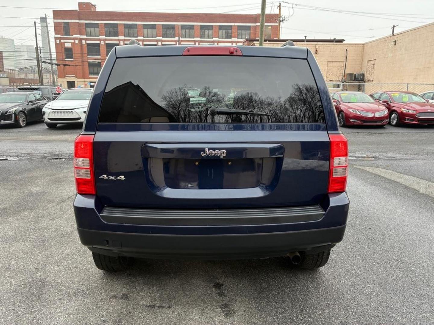 2016 BLUE JEEP PATRIOT SPORT (1C4NJRBB7GD) with an 2.4L engine, Continuously Variable transmission, located at 117 North Cameron Street, Harrisburg, PA, 17101, (717) 963-8962, 40.267021, -76.875351 - Photo#3