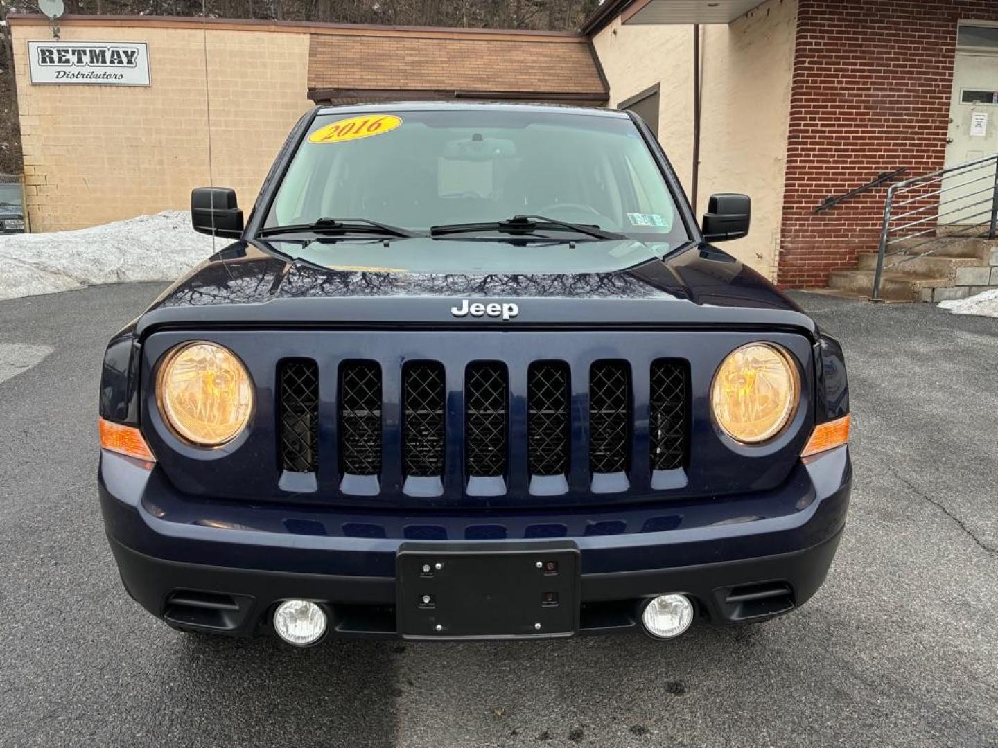 2016 BLUE JEEP PATRIOT SPORT (1C4NJRBB7GD) with an 2.4L engine, Continuously Variable transmission, located at 117 North Cameron Street, Harrisburg, PA, 17101, (717) 963-8962, 40.267021, -76.875351 - Photo#7