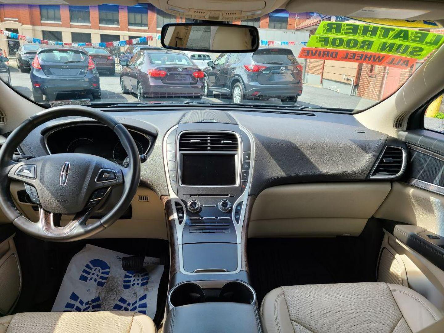 2016 BLACK LINCOLN MKX RESERVE (2LMPJ8LP0GB) with an 2.7L engine, Automatic transmission, located at 7981 Paxton Street, Harrisburg, PA, 17111, (717) 561-2926, 40.261490, -76.749229 - WE FINANCE!!! Good Credit/ Bad Credit/ No Credit - ALL Trade-Ins Welcomed!!! ***Guaranteed Credit Approval*** APPLY ONLINE or CALL us TODAY ;) Internet Prices and Marketplace Prices are SPECIAL discounted ***CASH DEALS*** Retail Prices are higher. Please call us to discuss your cash and finan - Photo#10