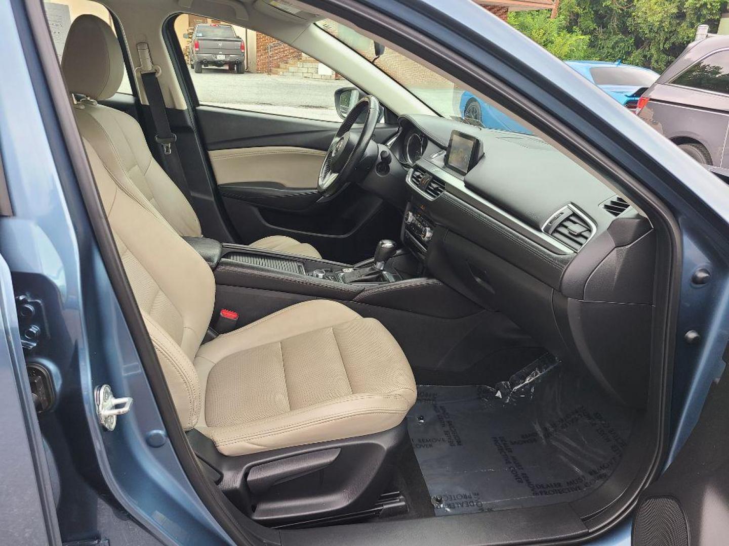 2016 BLUE MAZDA 6 TOURING (JM1GJ1V59G1) with an 2.5L engine, Automatic transmission, located at 117 North Cameron Street, Harrisburg, PA, 17101, (717) 963-8962, 40.267021, -76.875351 - WE FINANCE!!! Good Credit/ Bad Credit/ No Credit - ALL Trade-Ins Welcomed!!! ***Guaranteed Credit Approval*** APPLY ONLINE or CALL us TODAY ;) Internet Prices and Marketplace Prices are SPECIAL discounted ***CASH DEALS*** Retail Prices are higher. Please call us to discuss your cash and finan - Photo#8