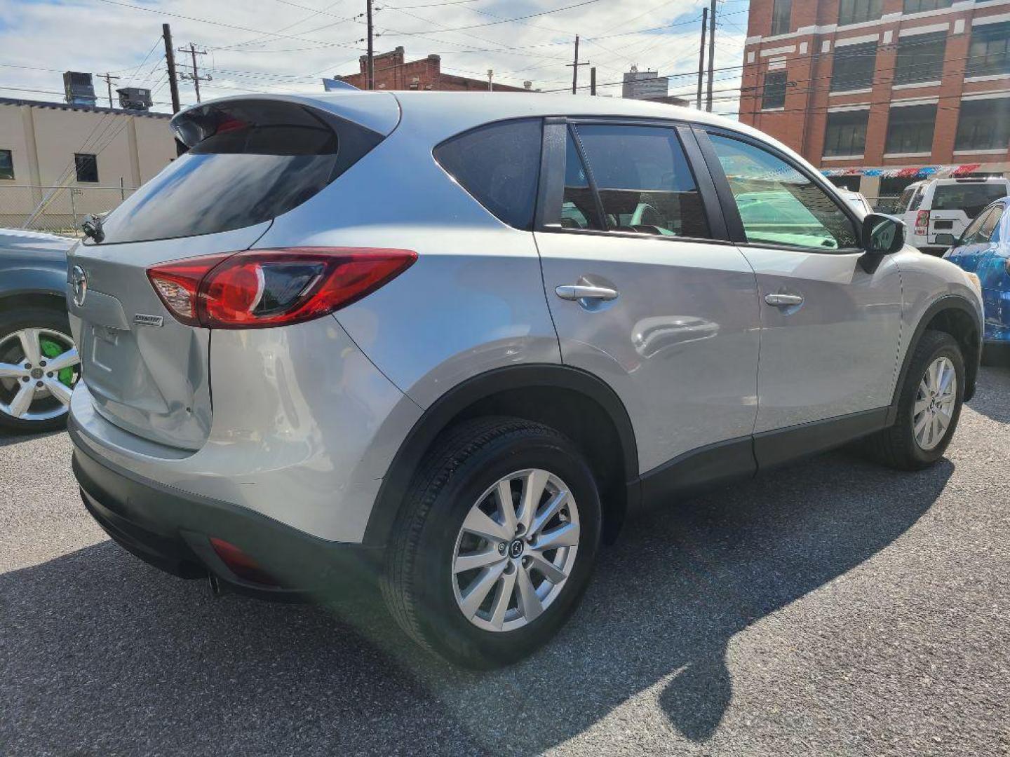 2016 SILVER MAZDA CX-5 SPORT (JM3KE2BE1G0) with an 2.0L engine, 6-Speed Manual transmission, located at 117 North Cameron Street, Harrisburg, PA, 17101, (717) 963-8962, 40.267021, -76.875351 - WE FINANCE!!! Good Credit/ Bad Credit/ No Credit - ALL Trade-Ins Welcomed!!! ***Guaranteed Credit Approval*** APPLY ONLINE or CALL us TODAY ;) Internet Prices and Marketplace Prices are SPECIAL discounted ***CASH DEALS*** Retail Prices are higher. Please call us to discuss your cash and finan - Photo#4