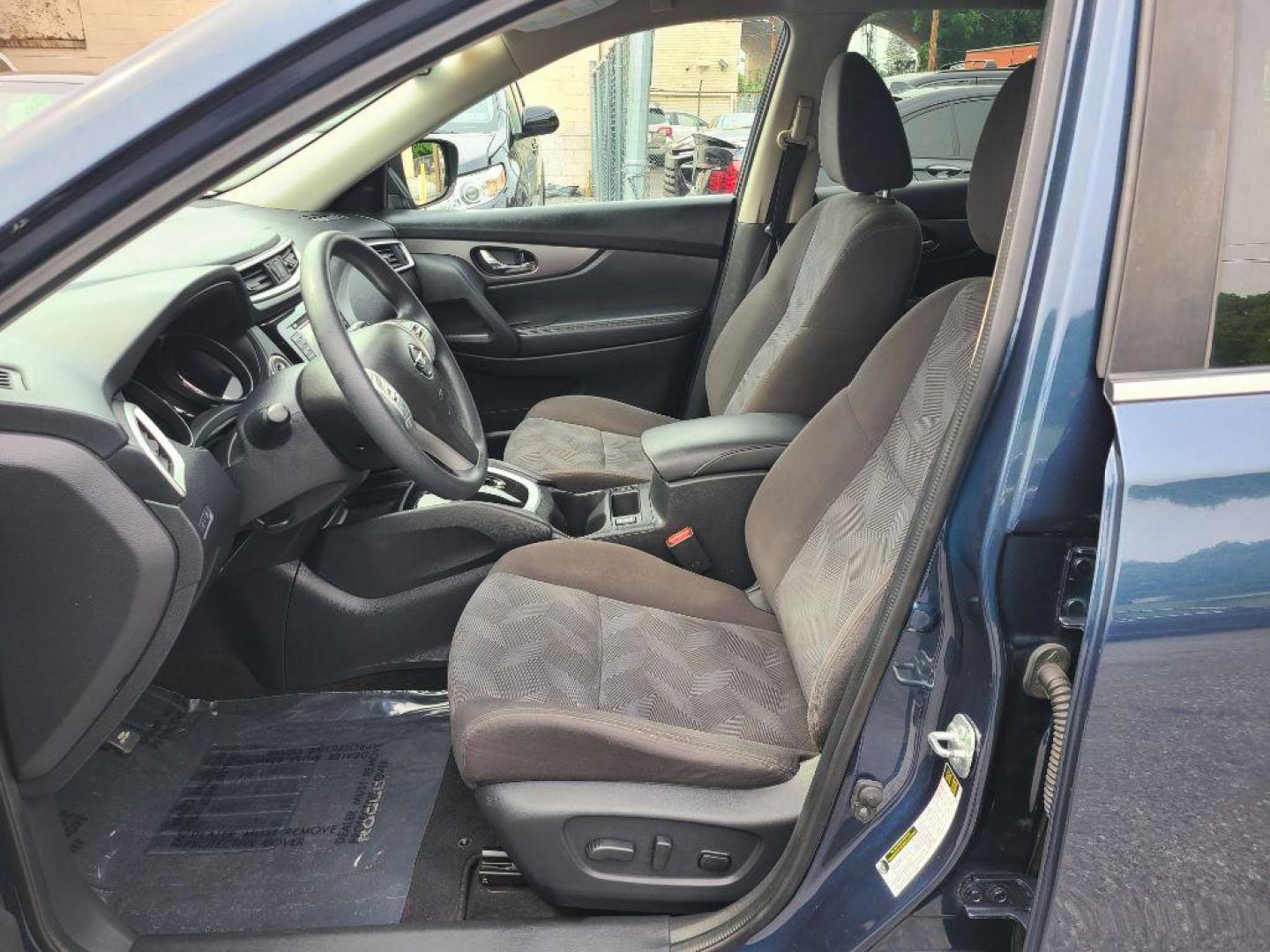 2016 BLUE NISSAN ROGUE S (KNMAT2MV3GP) with an 2.5L engine, Continuously Variable transmission, located at 117 North Cameron Street, Harrisburg, PA, 17101, (717) 963-8962, 40.267021, -76.875351 - WE FINANCE!!! Good Credit/ Bad Credit/ No Credit - ALL Trade-Ins Welcomed!!! ***Guaranteed Credit Approval*** APPLY ONLINE or CALL us TODAY ;) Internet Prices and Marketplace Prices are SPECIAL discounted ***CASH DEALS*** Retail Prices are higher. Please call us to discuss your cash and finan - Photo#11