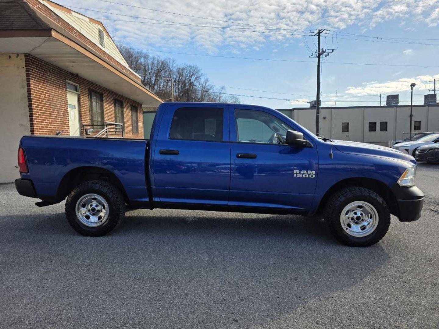 2016 BLUE RAM 1500 ST (1C6RR7KGXGS) with an 3.6L engine, Automatic transmission, located at 131 N Cameron st, Harrisburg, PA, 17101, (717) 561-2926, 40.267086, -76.875374 - WE FINANCE!!! Good Credit/ Bad Credit/ No Credit - ALL Trade-Ins Welcomed!!! ***Guaranteed Credit Approval*** APPLY ONLINE or CALL us TODAY ;) Please call us to discuss your cash and financing options. - Photo#5