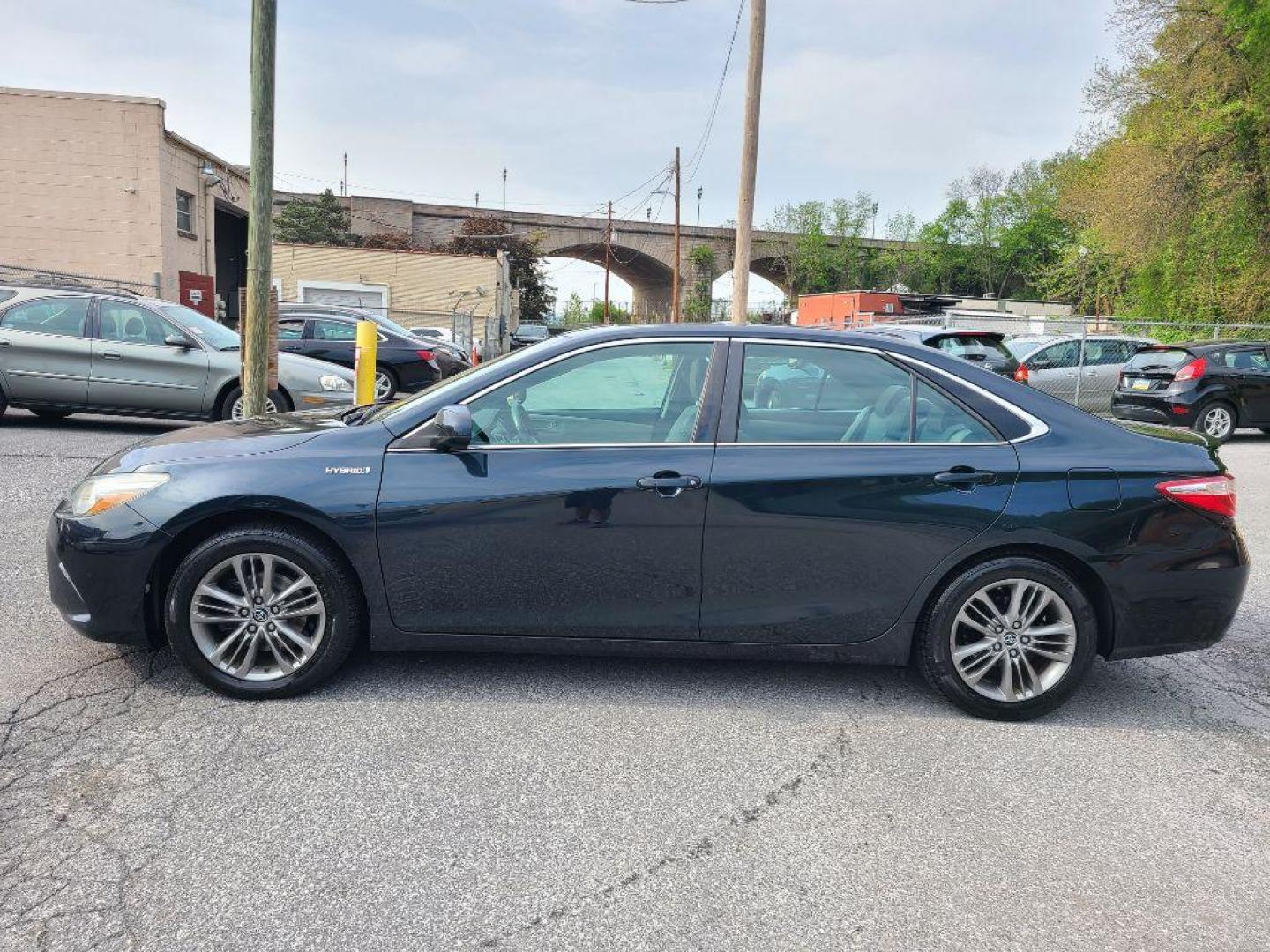 2016 GRAY TOYOTA CAMRY HYBRID SE (4T1BD1FK4GU) with an 2.5L engine, Continuously Variable transmission, located at 7981 Paxton Street, Harrisburg, PA, 17111, (717) 561-2926, 40.261490, -76.749229 - WE FINANCE!!! Good Credit/ Bad Credit/ No Credit - ALL Trade-Ins Welcomed!!! ***Guaranteed Credit Approval*** APPLY ONLINE or CALL us TODAY ;) Internet Prices and Marketplace Prices are SPECIAL discounted ***CASH DEALS*** Retail Prices are higher. Please call us to discuss your cash and finan - Photo#1