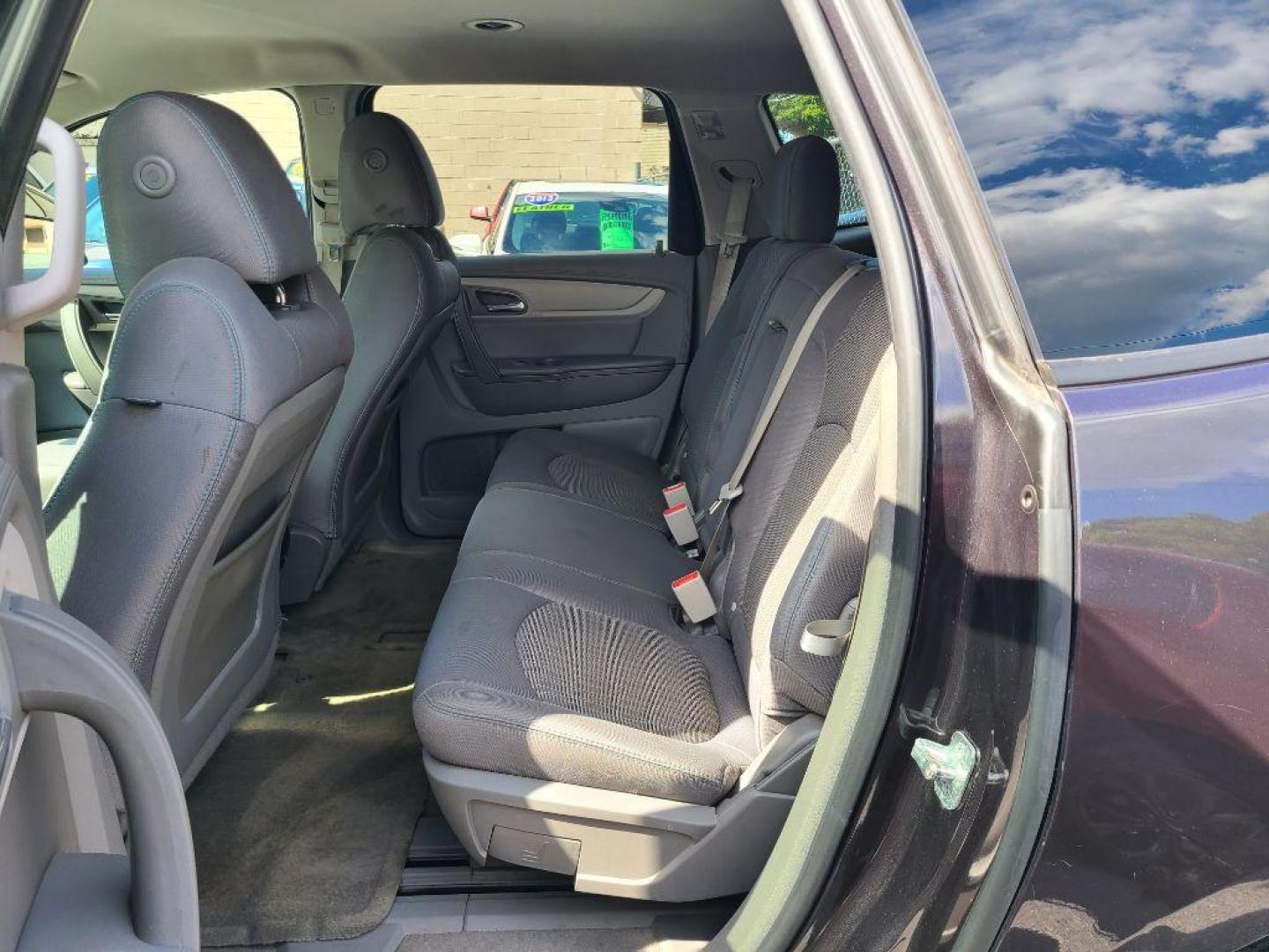 2017 GRAY CHEVROLET TRAVERSE LS (1GNKRFKD6HJ) with an 3.6L engine, Automatic transmission, located at 7981 Paxton Street, Harrisburg, PA, 17111, (717) 561-2926, 40.261490, -76.749229 - WE FINANCE!!! Good Credit/ Bad Credit/ No Credit - ALL Trade-Ins Welcomed!!! ***Guaranteed Credit Approval*** APPLY ONLINE or CALL us TODAY ;) Internet Prices and Marketplace Prices are SPECIAL discounted ***CASH DEALS*** Retail Prices are higher. Please call us to discuss your cash and finan - Photo#14