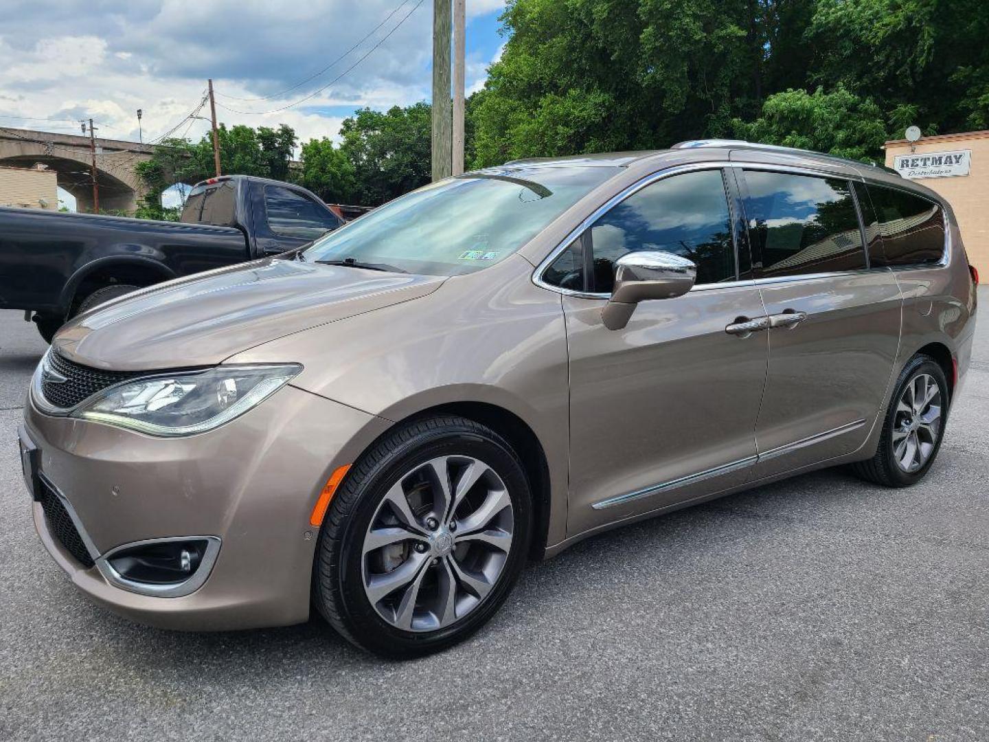 2017 GRAY CHRYSLER PACIFICA LIMITED (2C4RC1GG8HR) with an 3.6L engine, Automatic transmission, located at 117 North Cameron Street, Harrisburg, PA, 17101, (717) 963-8962, 40.267021, -76.875351 - WE FINANCE!!! Good Credit/ Bad Credit/ No Credit - ALL Trade-Ins Welcomed!!! ***Guaranteed Credit Approval*** APPLY ONLINE or CALL us TODAY ;) Internet Prices and Marketplace Prices are SPECIAL discounted ***CASH DEALS*** Retail Prices are higher. Please call us to discuss your cash and finan - Photo#0