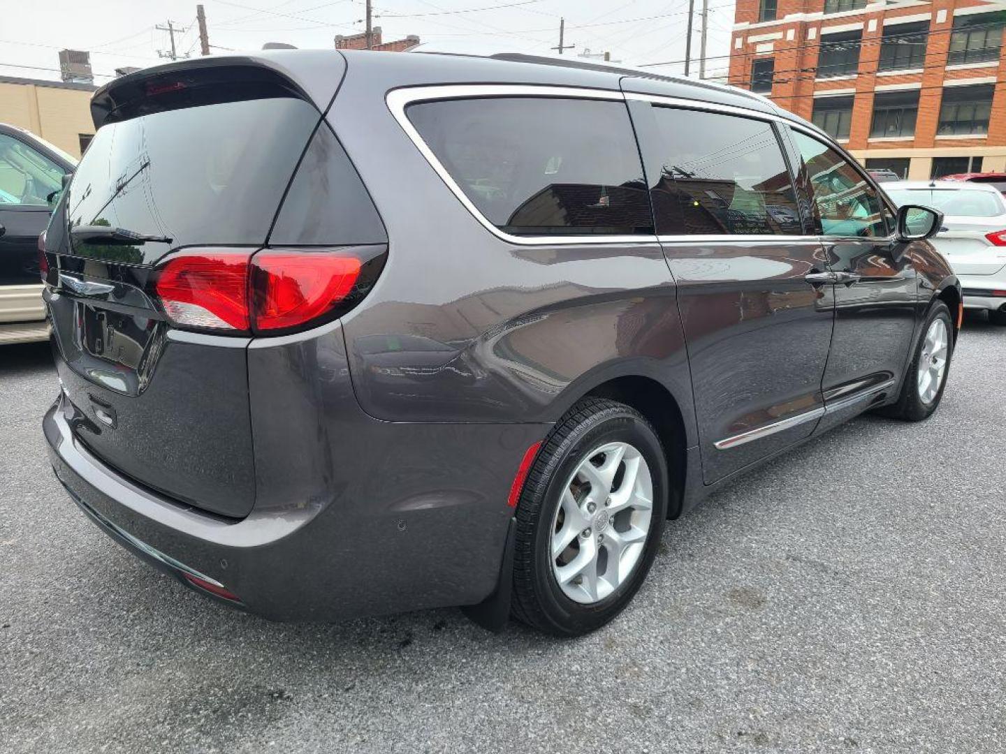 2017 GRAY CHRYSLER PACIFICA TOURING L PLUS (2C4RC1EG0HR) with an 3.6L engine, Automatic transmission, located at 117 North Cameron Street, Harrisburg, PA, 17101, (717) 963-8962, 40.267021, -76.875351 - WE FINANCE!!! Good Credit/ Bad Credit/ No Credit - ALL Trade-Ins Welcomed!!! ***Guaranteed Credit Approval*** APPLY ONLINE or CALL us TODAY ;) Internet Prices and Marketplace Prices are SPECIAL discounted ***CASH DEALS*** Retail Prices are higher. Please call us to discuss your cash and finan - Photo#4