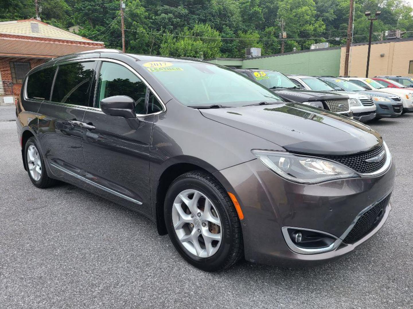 2017 GRAY CHRYSLER PACIFICA TOURING L PLUS (2C4RC1EG0HR) with an 3.6L engine, Automatic transmission, located at 117 North Cameron Street, Harrisburg, PA, 17101, (717) 963-8962, 40.267021, -76.875351 - WE FINANCE!!! Good Credit/ Bad Credit/ No Credit - ALL Trade-Ins Welcomed!!! ***Guaranteed Credit Approval*** APPLY ONLINE or CALL us TODAY ;) Internet Prices and Marketplace Prices are SPECIAL discounted ***CASH DEALS*** Retail Prices are higher. Please call us to discuss your cash and finan - Photo#6