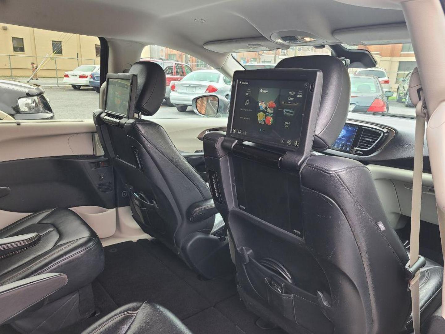 2017 GRAY CHRYSLER PACIFICA TOURING L PLUS (2C4RC1EG0HR) with an 3.6L engine, Automatic transmission, located at 117 North Cameron Street, Harrisburg, PA, 17101, (717) 963-8962, 40.267021, -76.875351 - WE FINANCE!!! Good Credit/ Bad Credit/ No Credit - ALL Trade-Ins Welcomed!!! ***Guaranteed Credit Approval*** APPLY ONLINE or CALL us TODAY ;) Internet Prices and Marketplace Prices are SPECIAL discounted ***CASH DEALS*** Retail Prices are higher. Please call us to discuss your cash and finan - Photo#8