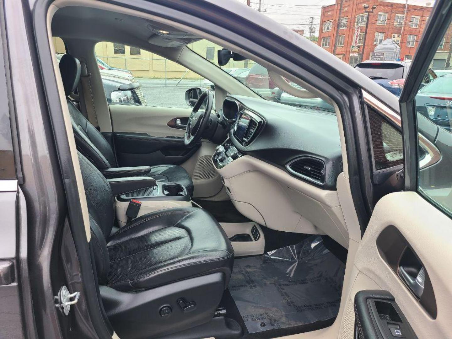 2017 GRAY CHRYSLER PACIFICA TOURING L PLUS (2C4RC1EG0HR) with an 3.6L engine, Automatic transmission, located at 117 North Cameron Street, Harrisburg, PA, 17101, (717) 963-8962, 40.267021, -76.875351 - WE FINANCE!!! Good Credit/ Bad Credit/ No Credit - ALL Trade-Ins Welcomed!!! ***Guaranteed Credit Approval*** APPLY ONLINE or CALL us TODAY ;) Internet Prices and Marketplace Prices are SPECIAL discounted ***CASH DEALS*** Retail Prices are higher. Please call us to discuss your cash and finan - Photo#11