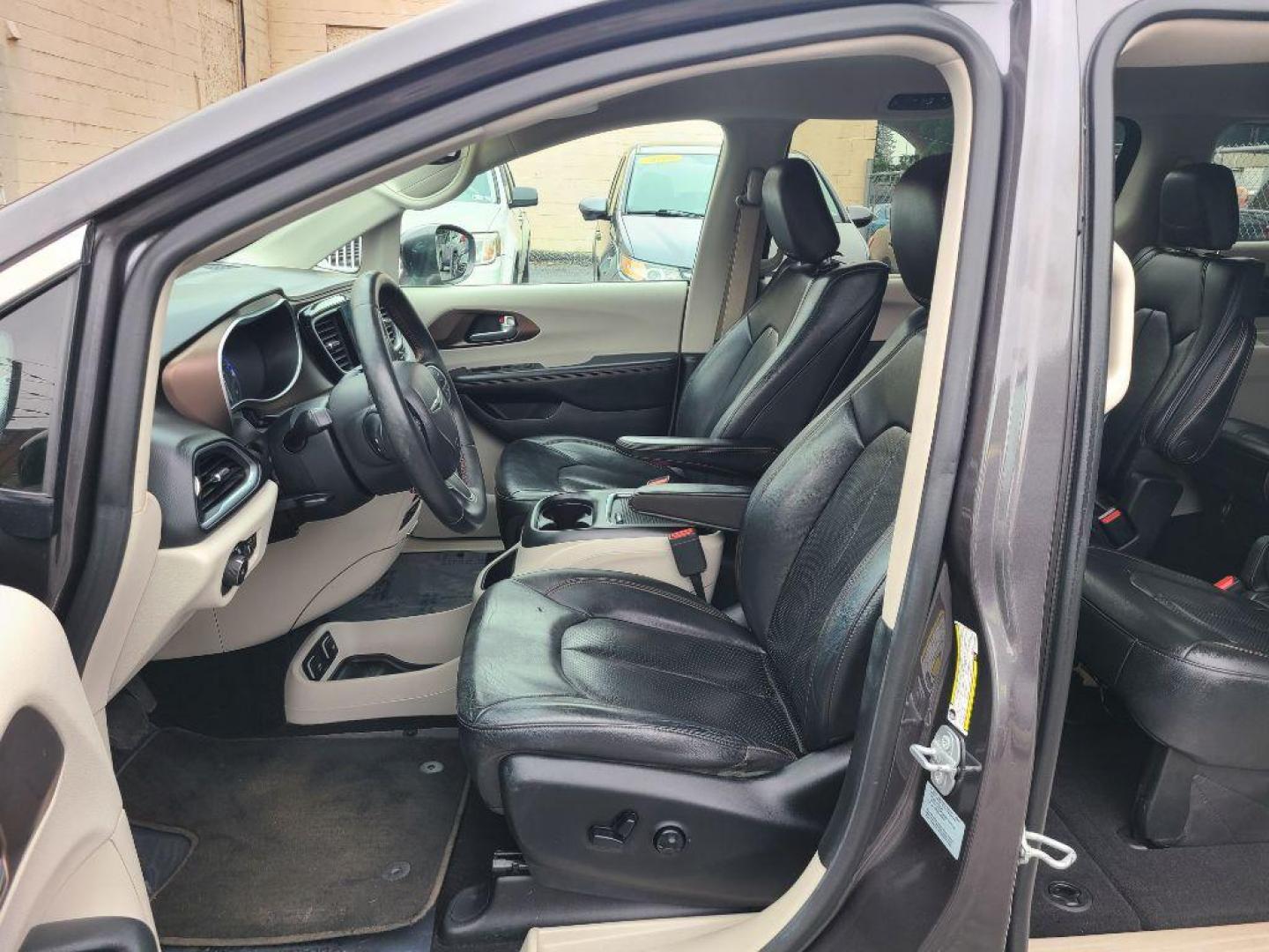 2017 GRAY CHRYSLER PACIFICA TOURING L PLUS (2C4RC1EG0HR) with an 3.6L engine, Automatic transmission, located at 117 North Cameron Street, Harrisburg, PA, 17101, (717) 963-8962, 40.267021, -76.875351 - WE FINANCE!!! Good Credit/ Bad Credit/ No Credit - ALL Trade-Ins Welcomed!!! ***Guaranteed Credit Approval*** APPLY ONLINE or CALL us TODAY ;) Internet Prices and Marketplace Prices are SPECIAL discounted ***CASH DEALS*** Retail Prices are higher. Please call us to discuss your cash and finan - Photo#14