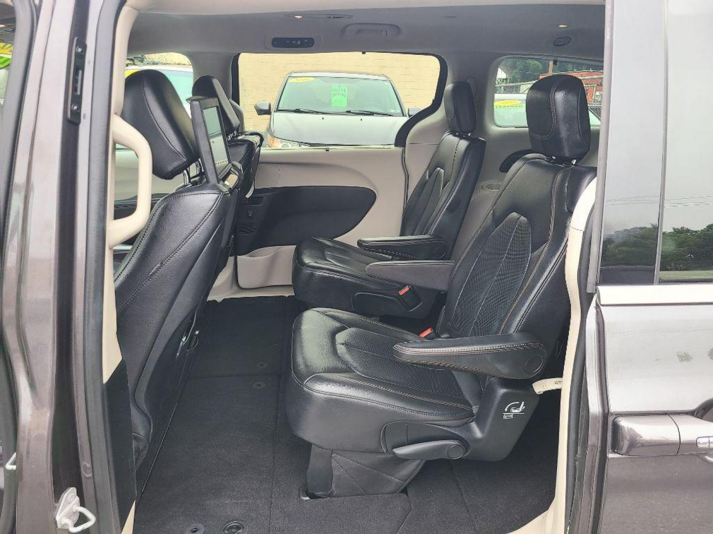 2017 GRAY CHRYSLER PACIFICA TOURING L PLUS (2C4RC1EG0HR) with an 3.6L engine, Automatic transmission, located at 117 North Cameron Street, Harrisburg, PA, 17101, (717) 963-8962, 40.267021, -76.875351 - WE FINANCE!!! Good Credit/ Bad Credit/ No Credit - ALL Trade-Ins Welcomed!!! ***Guaranteed Credit Approval*** APPLY ONLINE or CALL us TODAY ;) Internet Prices and Marketplace Prices are SPECIAL discounted ***CASH DEALS*** Retail Prices are higher. Please call us to discuss your cash and finan - Photo#16