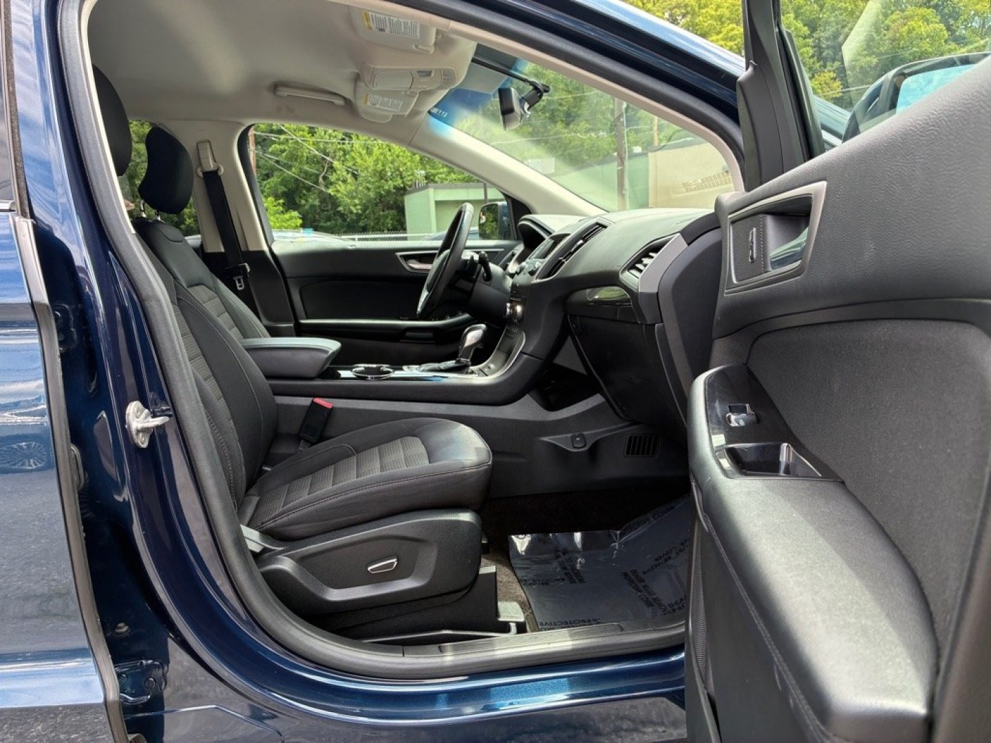 2017 BLUE FORD EDGE SEL (2FMPK4J83HB) with an 3.5L engine, Automatic transmission, located at 117 North Cameron Street, Harrisburg, PA, 17101, (717) 963-8962, 40.267021, -76.875351- Photo#8