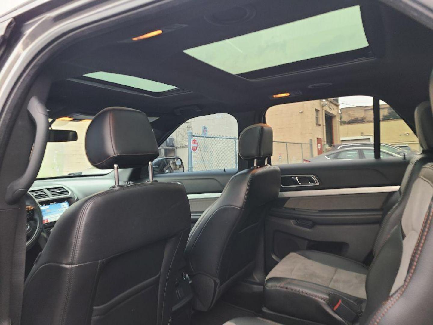 2017 GRAY FORD EXPLORER XLT (1FM5K8D83HG) with an 3.5L engine, Automatic transmission, located at 117 North Cameron Street, Harrisburg, PA, 17101, (717) 963-8962, 40.267021, -76.875351 - WE FINANCE!!! Good Credit/ Bad Credit/ No Credit - ALL Trade-Ins Welcomed!!! ***Guaranteed Credit Approval*** APPLY ONLINE or CALL us TODAY ;) Internet Prices and Marketplace Prices are SPECIAL discounted ***CASH DEALS*** Retail Prices are higher. Please call us to discuss your cash and finan - Photo#12