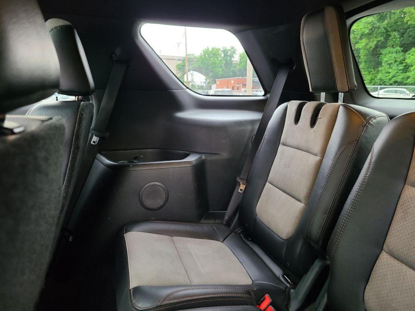 2017 GRAY FORD EXPLORER XLT (1FM5K8D83HG) with an 3.5L engine, Automatic transmission, located at 117 North Cameron Street, Harrisburg, PA, 17101, (717) 963-8962, 40.267021, -76.875351 - WE FINANCE!!! Good Credit/ Bad Credit/ No Credit - ALL Trade-Ins Welcomed!!! ***Guaranteed Credit Approval*** APPLY ONLINE or CALL us TODAY ;) Internet Prices and Marketplace Prices are SPECIAL discounted ***CASH DEALS*** Retail Prices are higher. Please call us to discuss your cash and finan - Photo#14