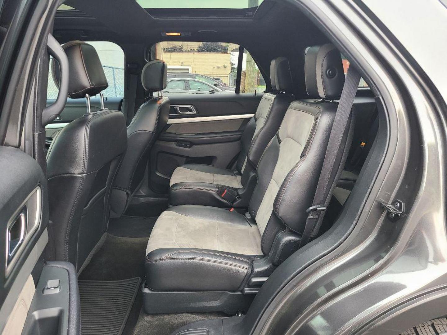 2017 GRAY FORD EXPLORER XLT (1FM5K8D83HG) with an 3.5L engine, Automatic transmission, located at 117 North Cameron Street, Harrisburg, PA, 17101, (717) 963-8962, 40.267021, -76.875351 - WE FINANCE!!! Good Credit/ Bad Credit/ No Credit - ALL Trade-Ins Welcomed!!! ***Guaranteed Credit Approval*** APPLY ONLINE or CALL us TODAY ;) Internet Prices and Marketplace Prices are SPECIAL discounted ***CASH DEALS*** Retail Prices are higher. Please call us to discuss your cash and finan - Photo#15