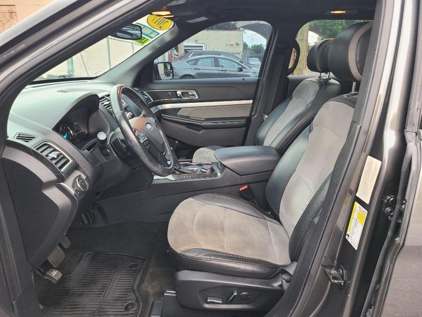 2017 GRAY FORD EXPLORER XLT (1FM5K8D83HG) with an 3.5L engine, Automatic transmission, located at 117 North Cameron Street, Harrisburg, PA, 17101, (717) 963-8962, 40.267021, -76.875351 - WE FINANCE!!! Good Credit/ Bad Credit/ No Credit - ALL Trade-Ins Welcomed!!! ***Guaranteed Credit Approval*** APPLY ONLINE or CALL us TODAY ;) Internet Prices and Marketplace Prices are SPECIAL discounted ***CASH DEALS*** Retail Prices are higher. Please call us to discuss your cash and finan - Photo#16