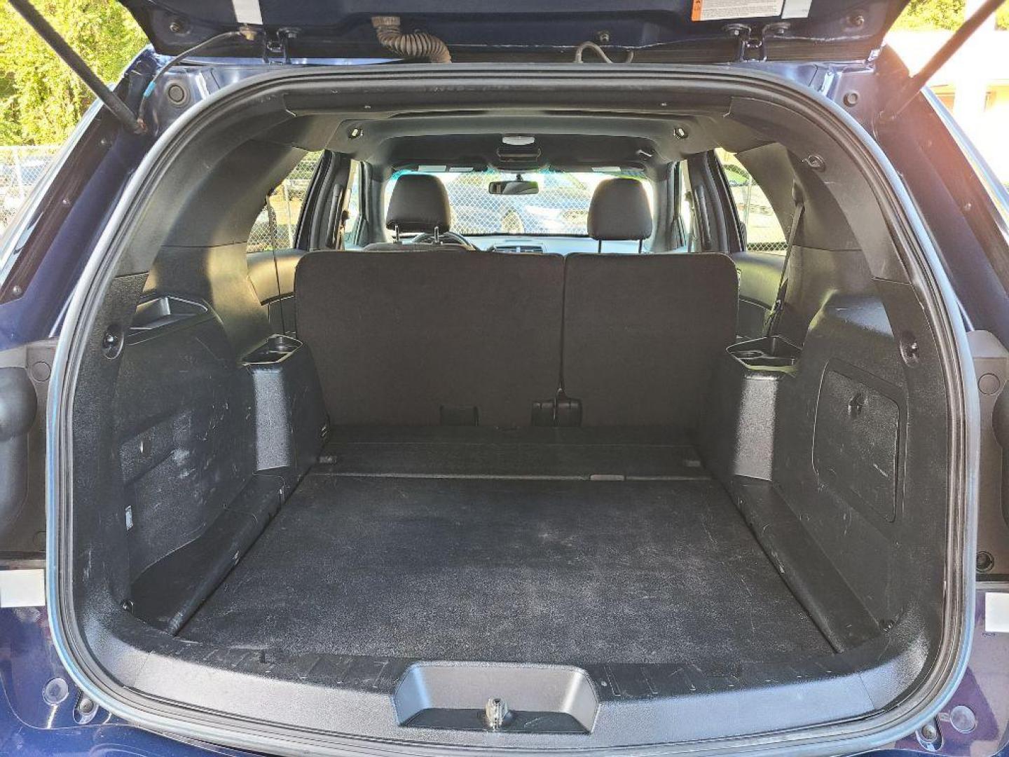 2017 BLUE FORD EXPLORER POLICE INTERCEPTOR (1FM5K8AR6HG) with an 3.7L engine, Automatic transmission, located at 117 North Cameron Street, Harrisburg, PA, 17101, (717) 963-8962, 40.267021, -76.875351 - WE FINANCE!!! Good Credit/ Bad Credit/ No Credit - ALL Trade-Ins Welcomed!!! ***Guaranteed Credit Approval*** APPLY ONLINE or CALL us TODAY ;) Internet Prices and Marketplace Prices are SPECIAL discounted ***CASH DEALS*** Retail Prices are higher. Please call us to discuss your cash and finan - Photo#12
