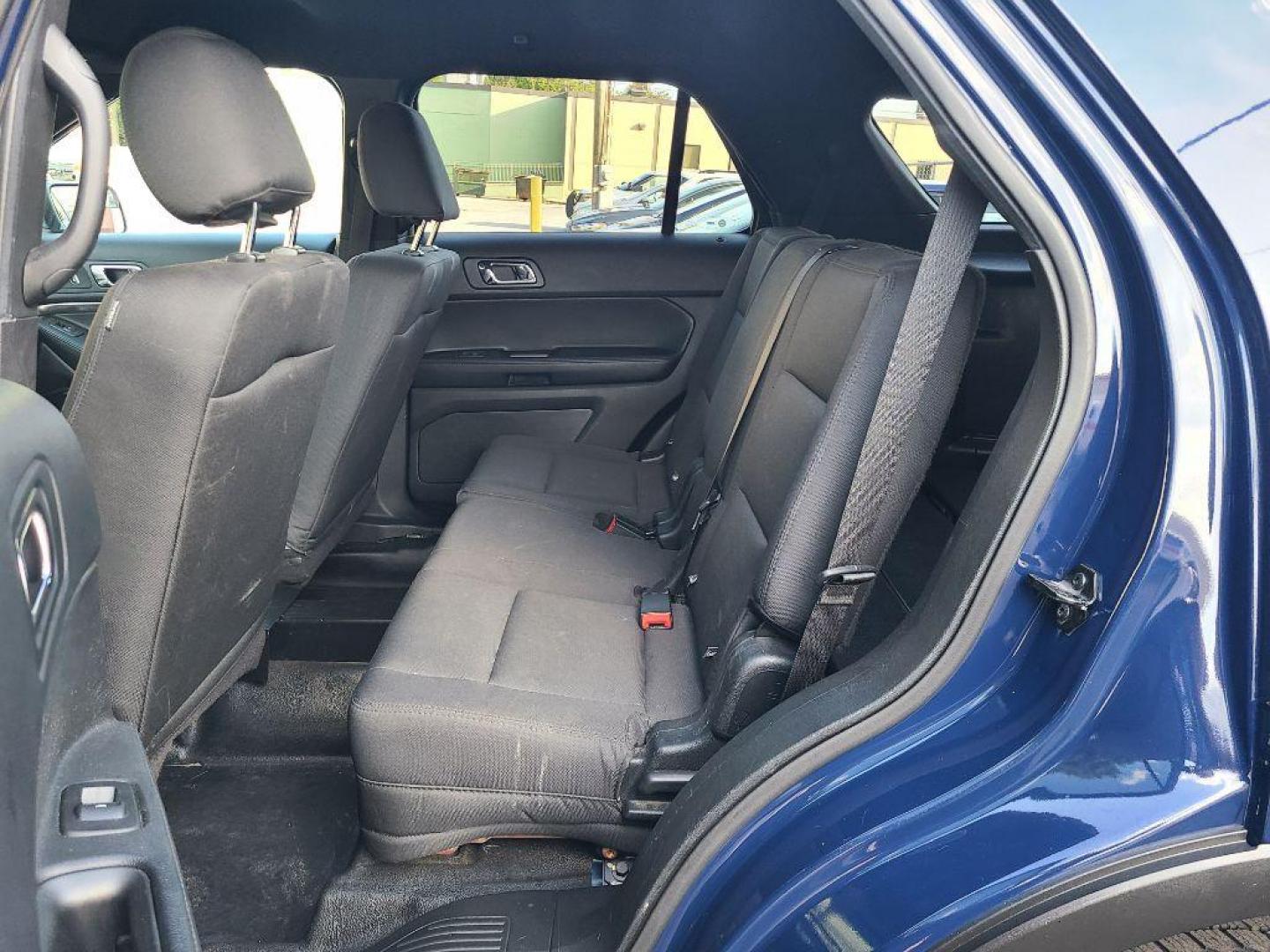 2017 BLUE FORD EXPLORER POLICE INTERCEPTOR (1FM5K8AR6HG) with an 3.7L engine, Automatic transmission, located at 117 North Cameron Street, Harrisburg, PA, 17101, (717) 963-8962, 40.267021, -76.875351 - WE FINANCE!!! Good Credit/ Bad Credit/ No Credit - ALL Trade-Ins Welcomed!!! ***Guaranteed Credit Approval*** APPLY ONLINE or CALL us TODAY ;) Internet Prices and Marketplace Prices are SPECIAL discounted ***CASH DEALS*** Retail Prices are higher. Please call us to discuss your cash and finan - Photo#19