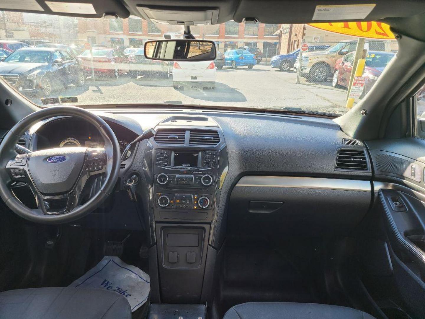 2017 GRAY FORD EXPLORER POLICE INTERCEPTOR (1FM5K8AR8HG) with an 3.7L engine, Automatic transmission, located at 117 North Cameron Street, Harrisburg, PA, 17101, (717) 963-8962, 40.267021, -76.875351 - WE FINANCE!!! Good Credit/ Bad Credit/ No Credit - ALL Trade-Ins Welcomed!!! ***Guaranteed Credit Approval*** APPLY ONLINE or CALL us TODAY ;) Please call us to discuss your cash and financing options. - Photo#9