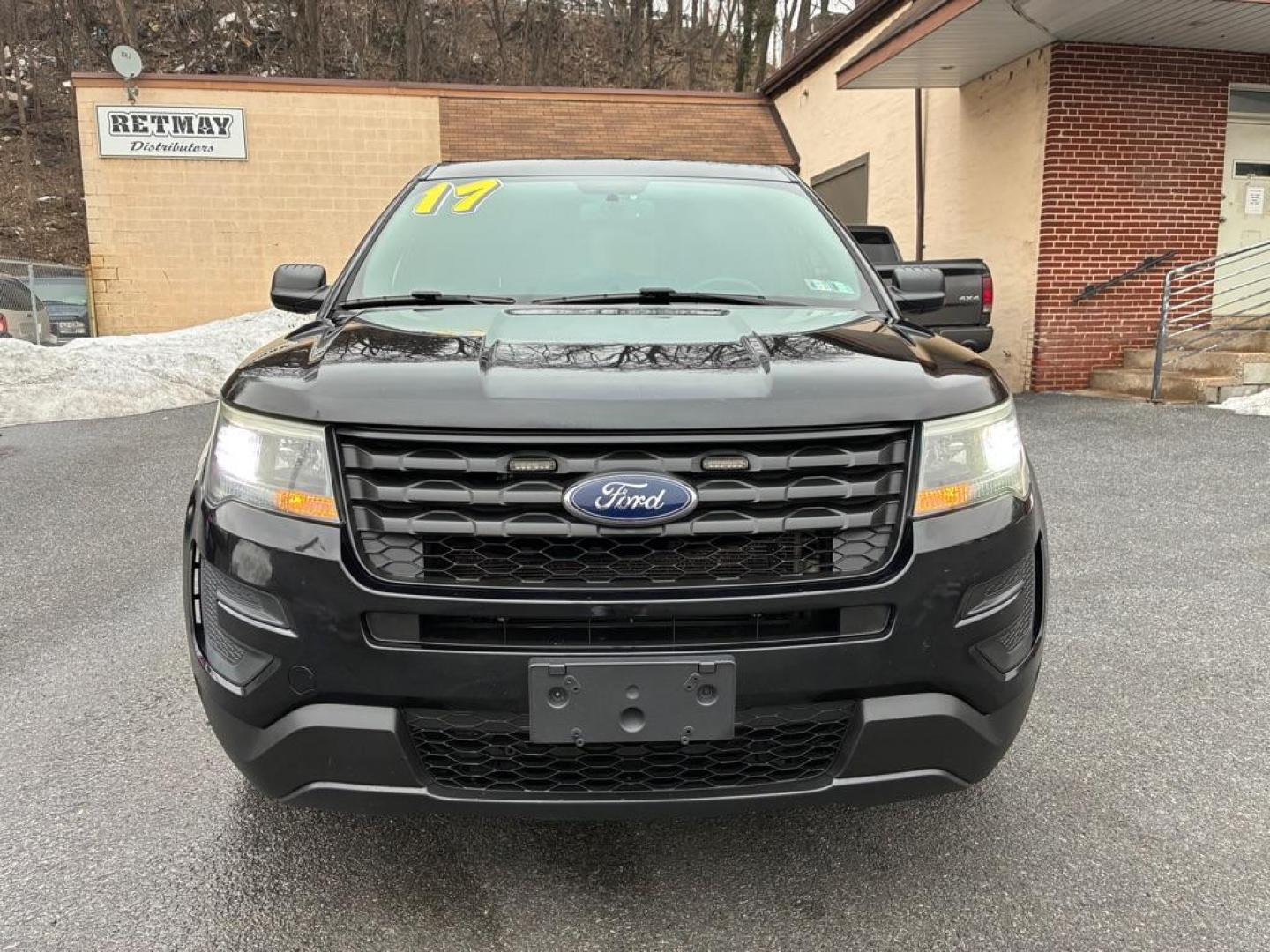 2017 BLACK FORD EXPLORER POLICE INTERCEPTOR (1FM5K8AR8HG) with an 3.7L engine, Automatic transmission, located at 117 North Cameron Street, Harrisburg, PA, 17101, (717) 963-8962, 40.267021, -76.875351 - WE FINANCE!!! Good Credit/ Challenged Credit/ No Credit - ALL Trade-Ins Welcomed!!! APPLY ONLINE or CALL us TODAY ;) Please call us to discuss your cash and/or financing options. - Photo#6